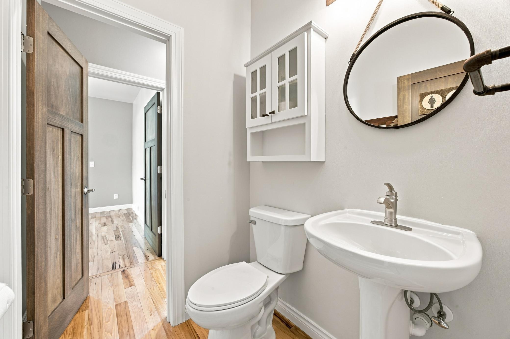 2003 single family home for sale at 4180 58th Street S in Fargo, ND — 6 bed, 4 bath (photo 22 of 49)