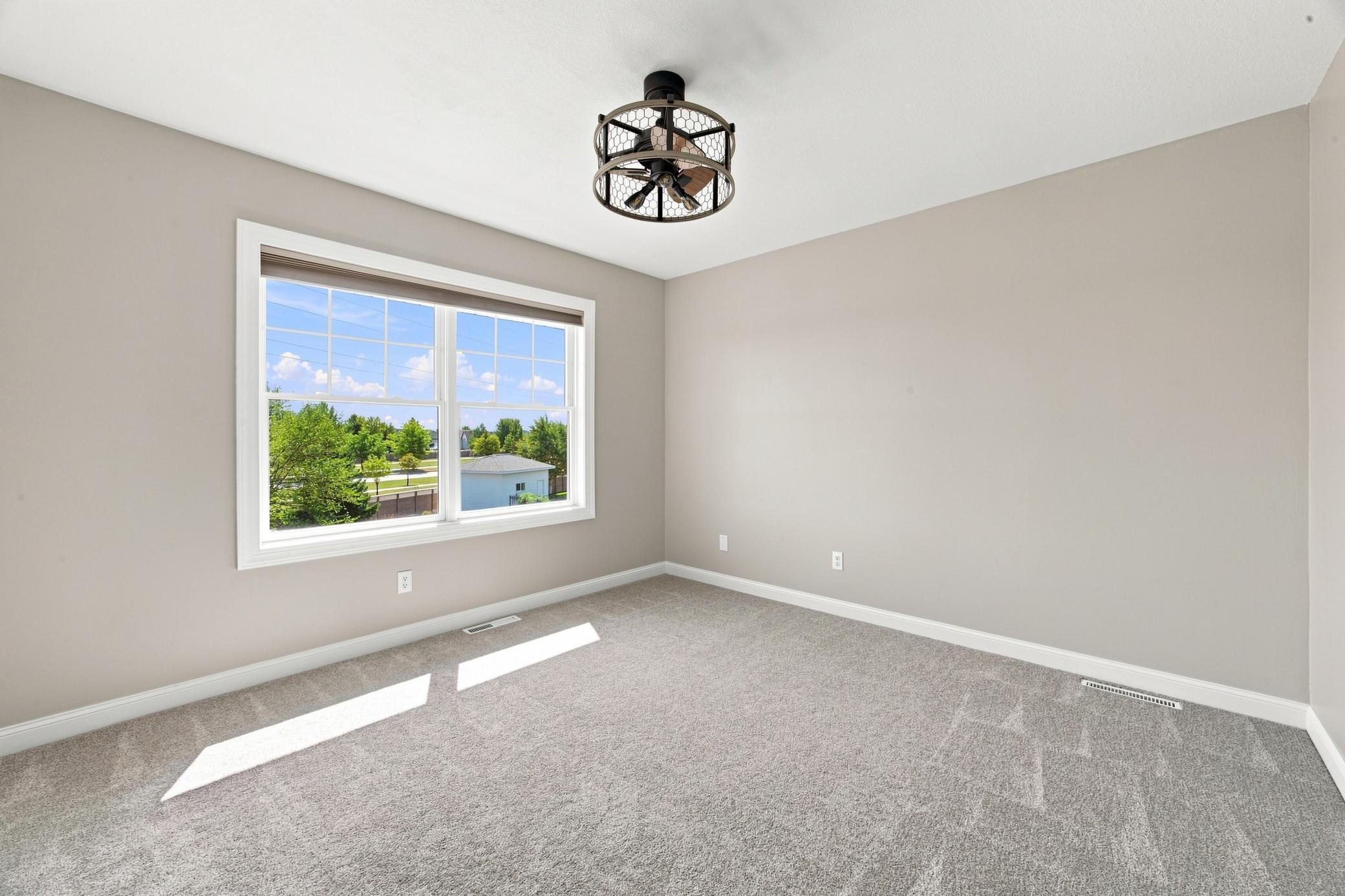 2003 single family home for sale at 4180 58th Street S in Fargo, ND — 6 bed, 4 bath (photo 28 of 49)