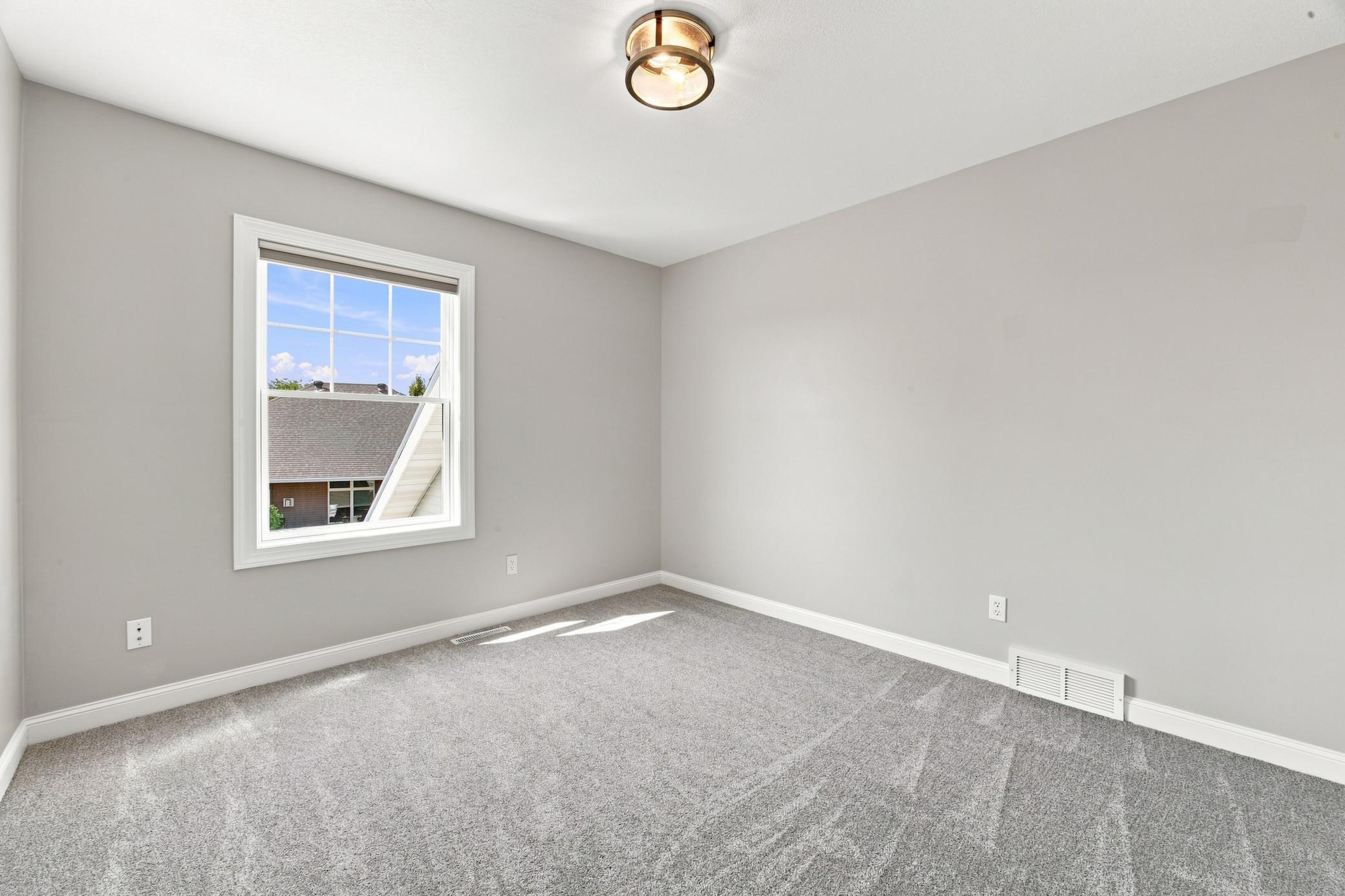 2003 single family home for sale at 4180 58th Street S in Fargo, ND — 6 bed, 4 bath (photo 29 of 49)