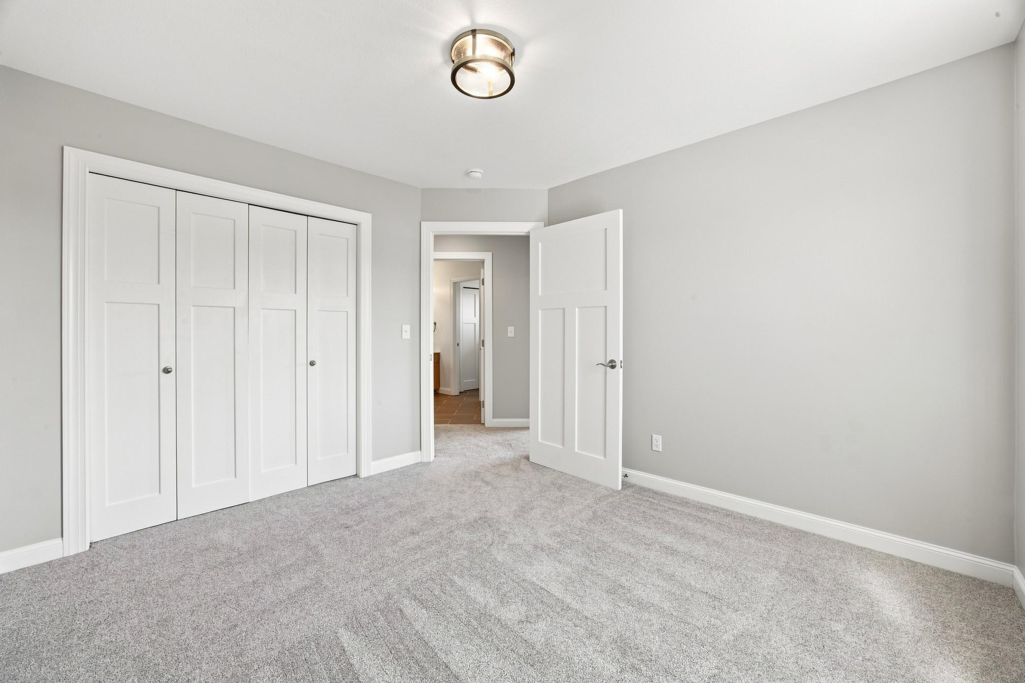 2003 single family home for sale at 4180 58th Street S in Fargo, ND — 6 bed, 4 bath (photo 30 of 49)