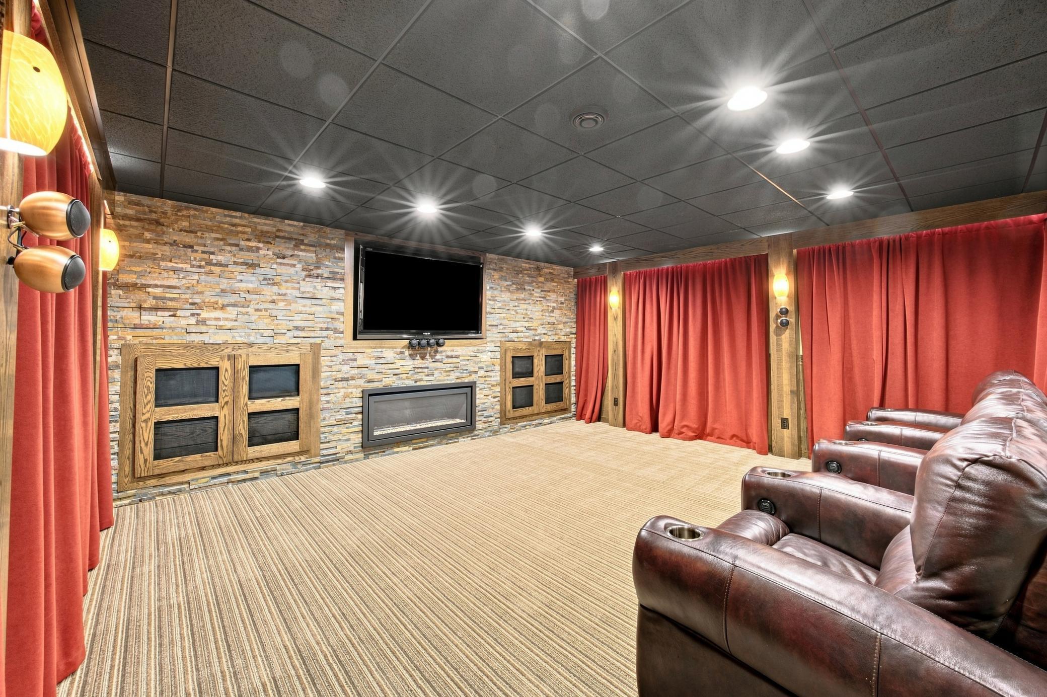 2003 single family home for sale at 4180 58th Street S in Fargo, ND — 6 bed, 4 bath (photo 37 of 49)