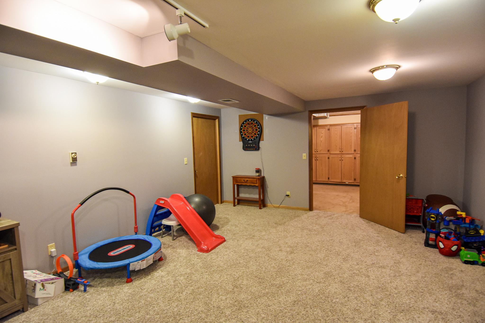 808 Alice Drive, Thief River Falls MN 56701 - Photo 40 of 60
