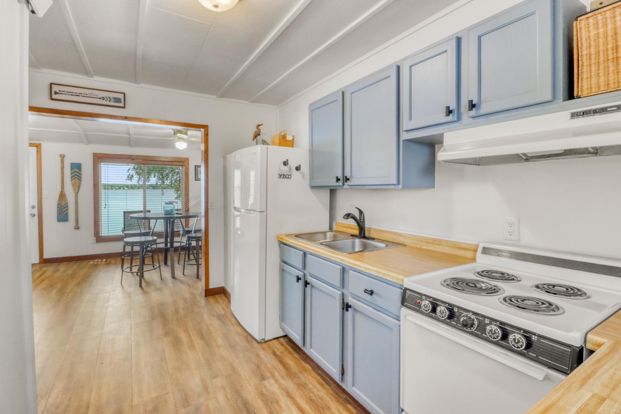 27096 Little Floyd Lake Road, Unit 8, Detroit Lakes MN 56501 - Photo 7 of 32