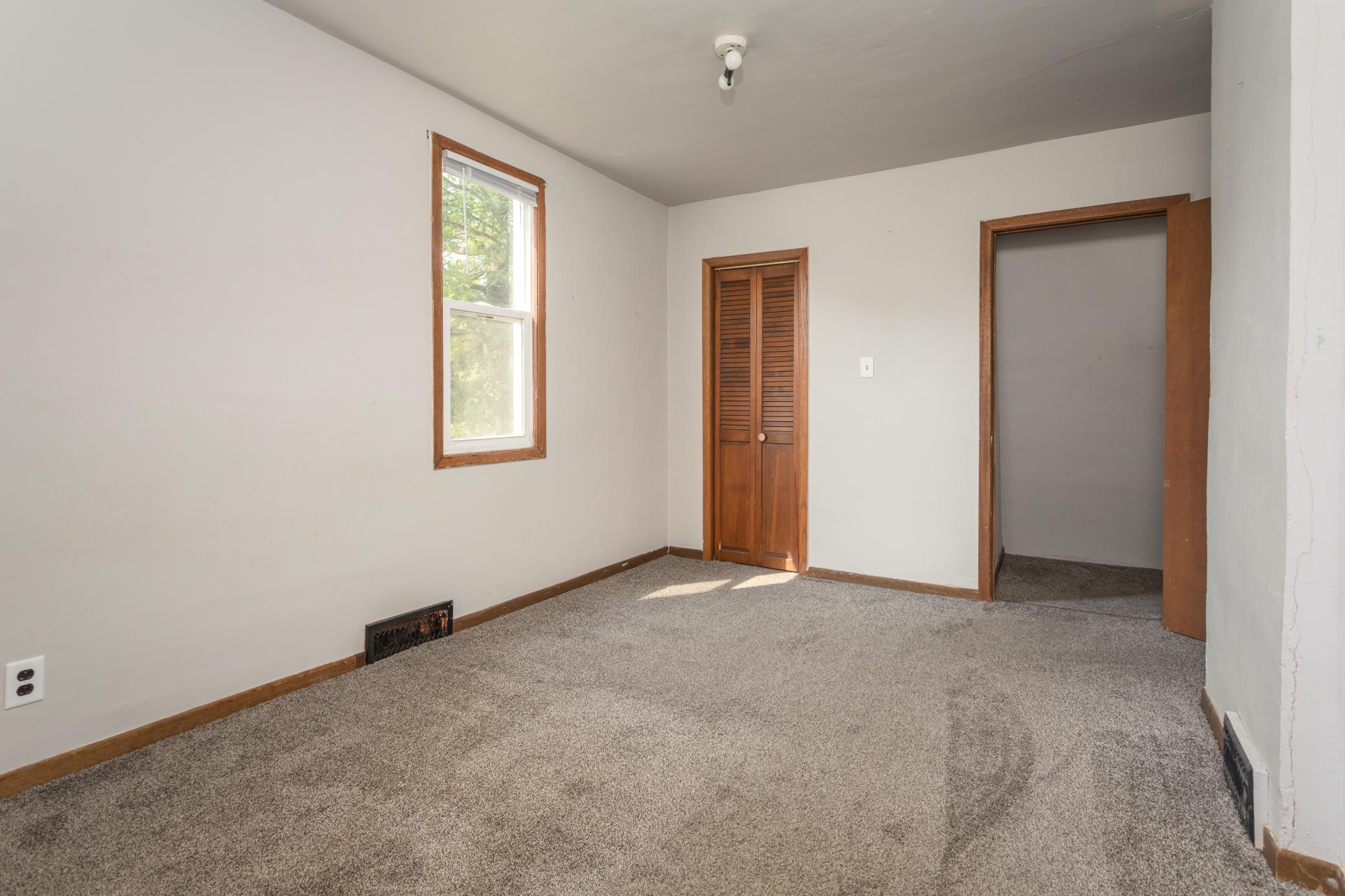 1938 single family home for sale at 408 Kenwood Street in Alexandria, MN — 3 bed, 1 bath (photo 12 of 21)