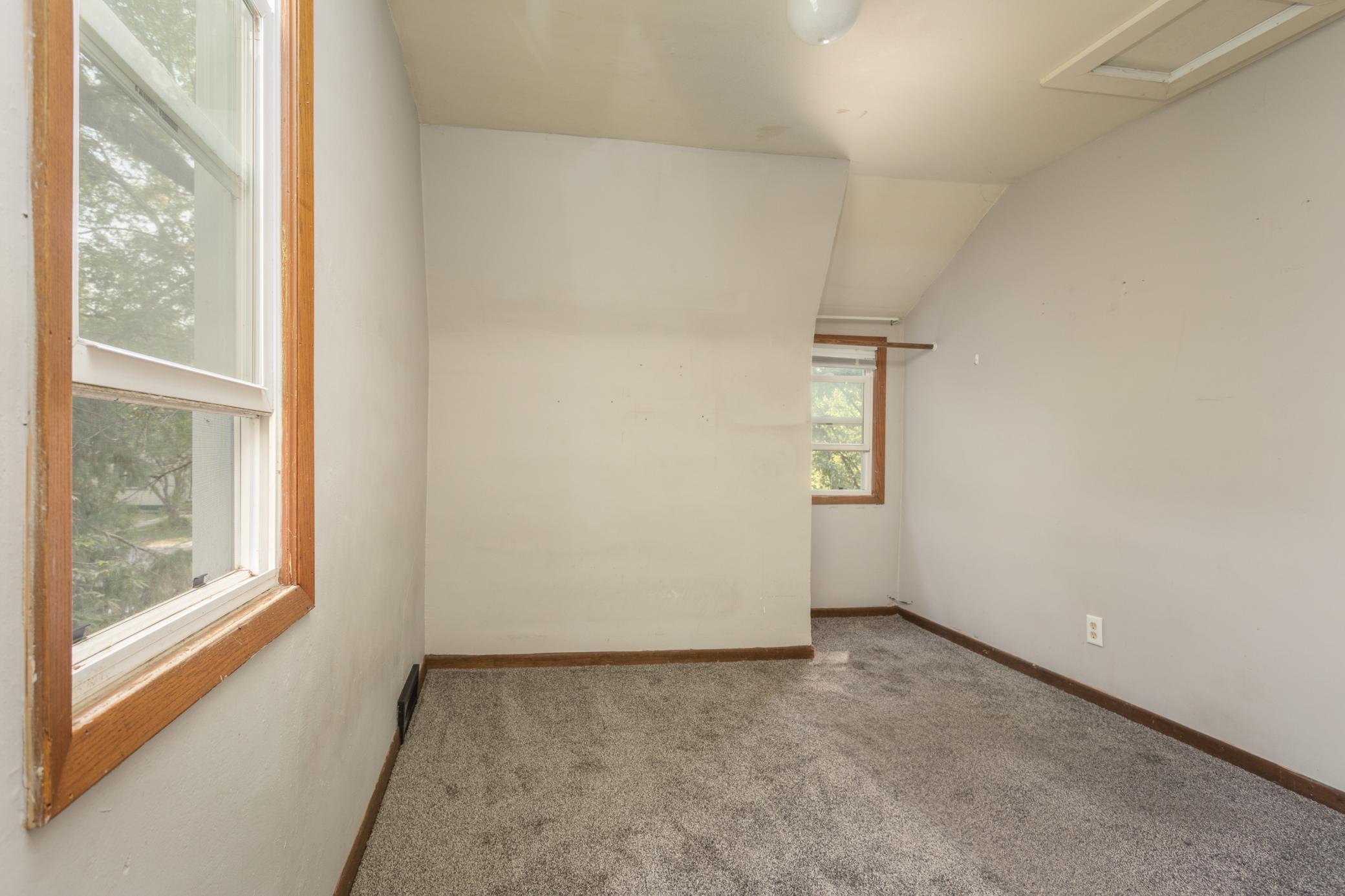 1938 single family home for sale at 408 Kenwood Street in Alexandria, MN — 3 bed, 1 bath (photo 13 of 21)