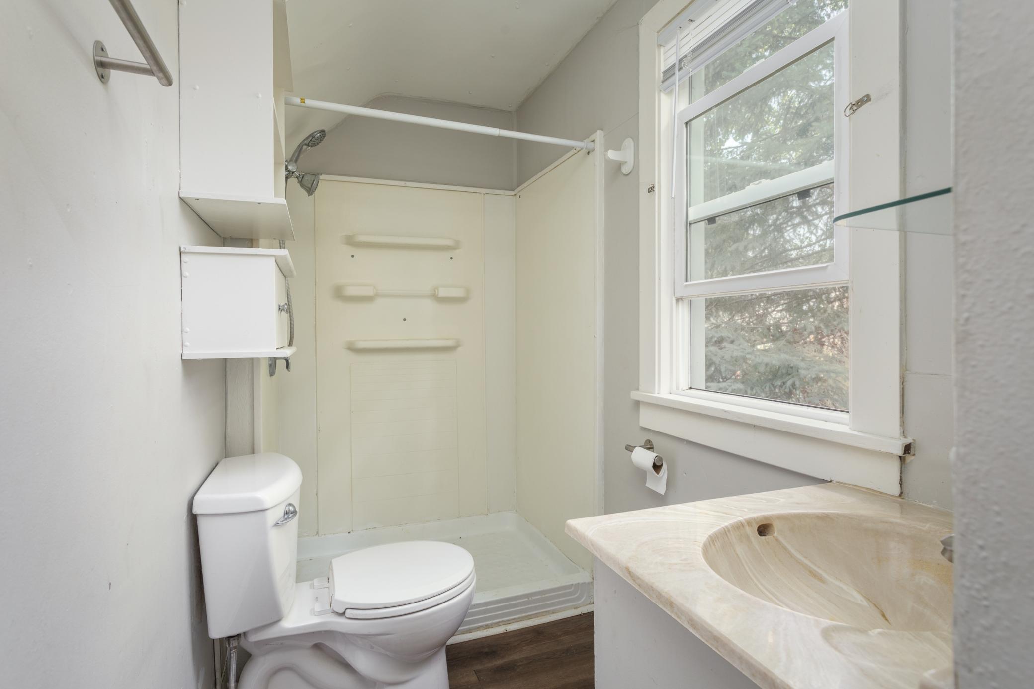 1938 single family home for sale at 408 Kenwood Street in Alexandria, MN — 3 bed, 1 bath (photo 10 of 21)