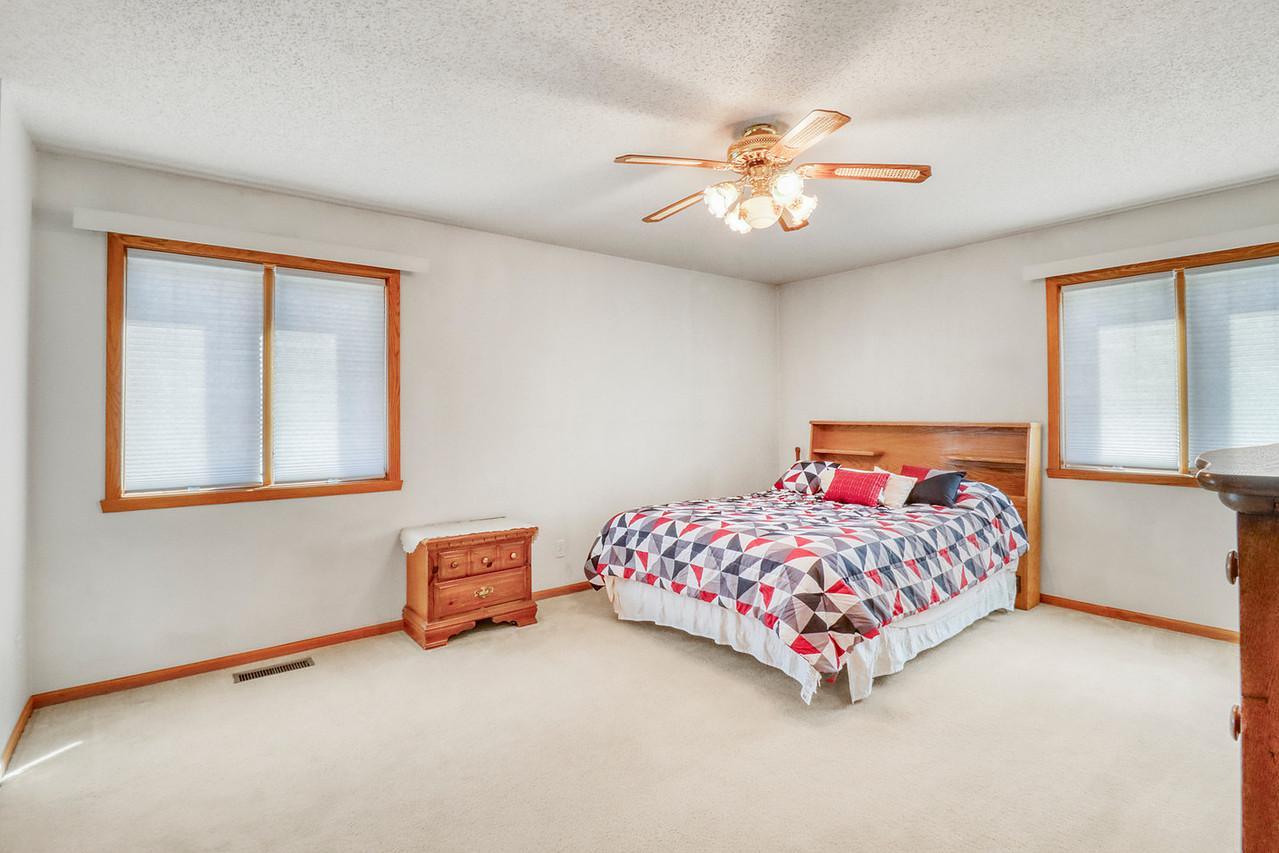 3201 14th Street S, Moorhead MN 56560 - Photo 23 of 42