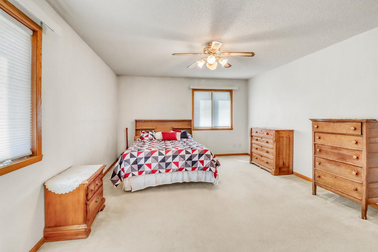3201 14th Street S, Moorhead MN 56560 - Photo 24 of 42