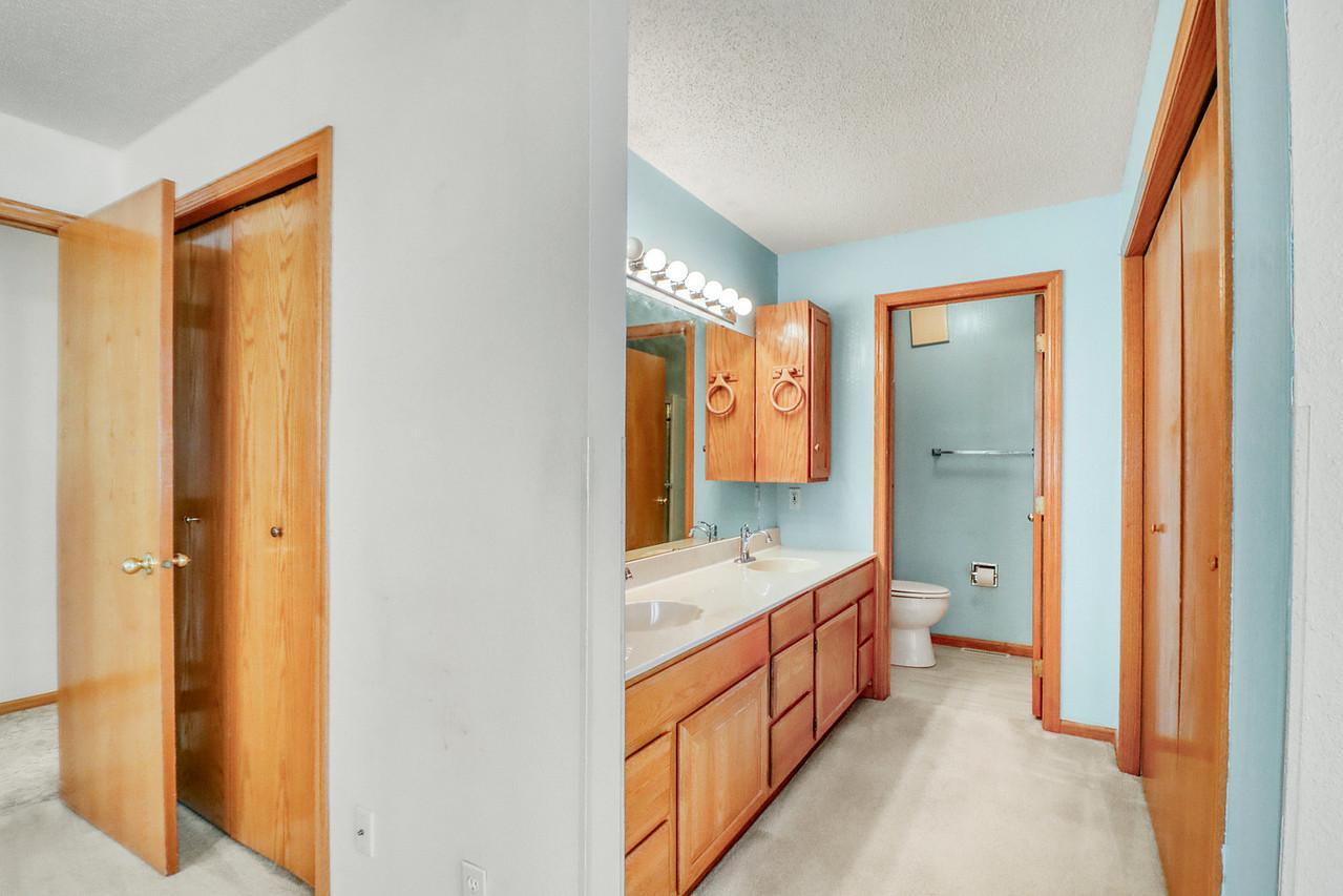 3201 14th Street S, Moorhead MN 56560 - Photo 26 of 42