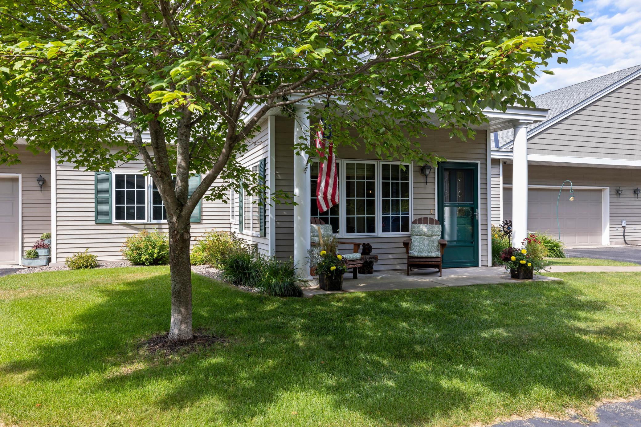 1999 townhouse for sale at 36275 Pine Bay Circle, Unit 303 in Crosslake, MN — 2 bed, 2 bath (photo 2 of 47)