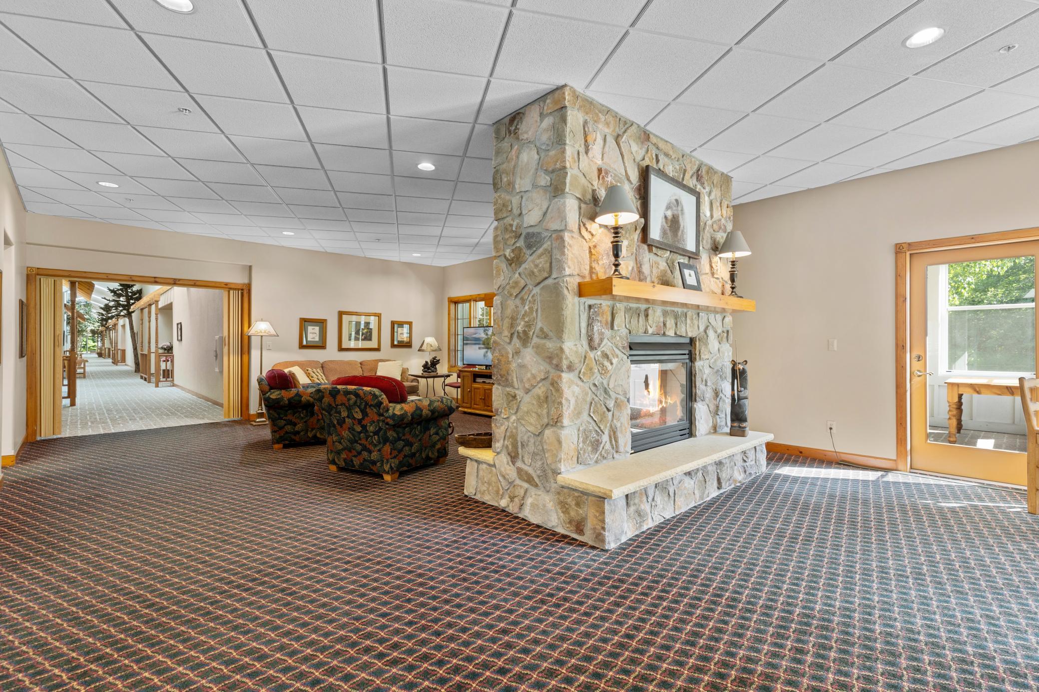 1999 townhouse for sale at 36275 Pine Bay Circle, Unit 303 in Crosslake, MN — 2 bed, 2 bath (photo 32 of 47)