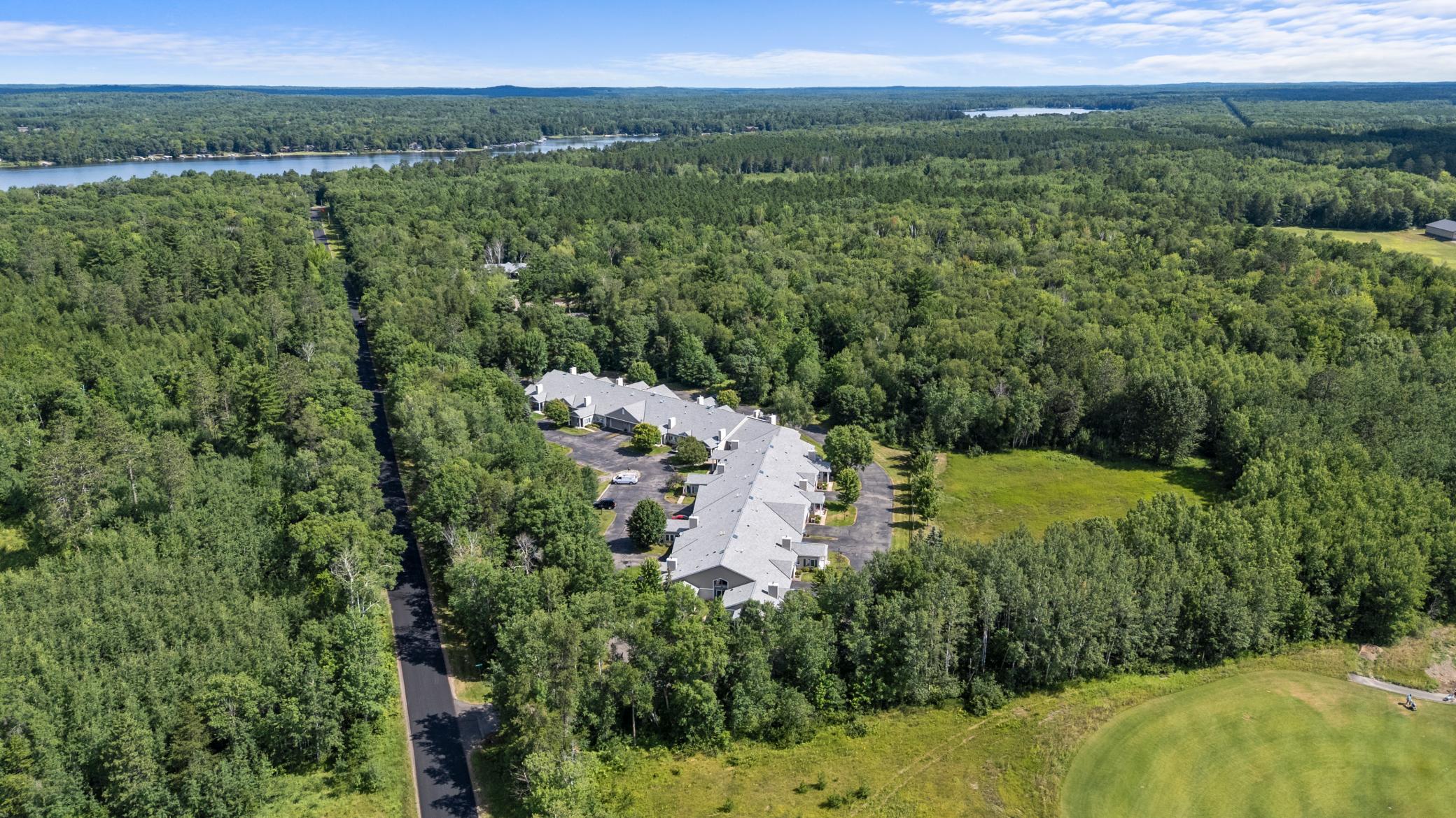 1999 townhouse for sale at 36275 Pine Bay Circle, Unit 303 in Crosslake, MN — 2 bed, 2 bath (photo 5 of 47)