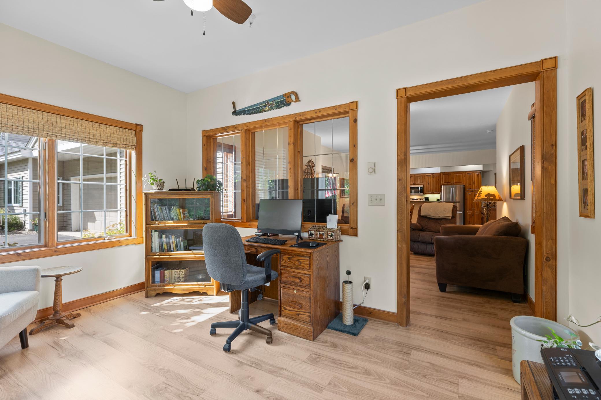 1999 townhouse for sale at 36275 Pine Bay Circle, Unit 303 in Crosslake, MN — 2 bed, 2 bath (photo 8 of 47)