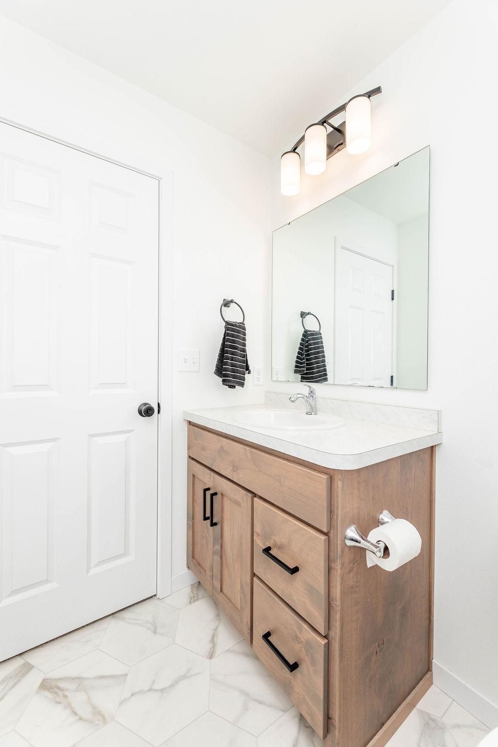 2023 single family home for sale at 6373 Saint Ann Avenue in Horace, ND — 3 bed, 3 bath (photo 14 of 30)