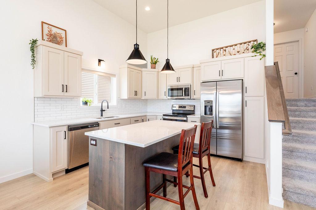 2023 single family home for sale at 6373 Saint Ann Avenue in Horace, ND — 3 bed, 3 bath (photo 6 of 30)