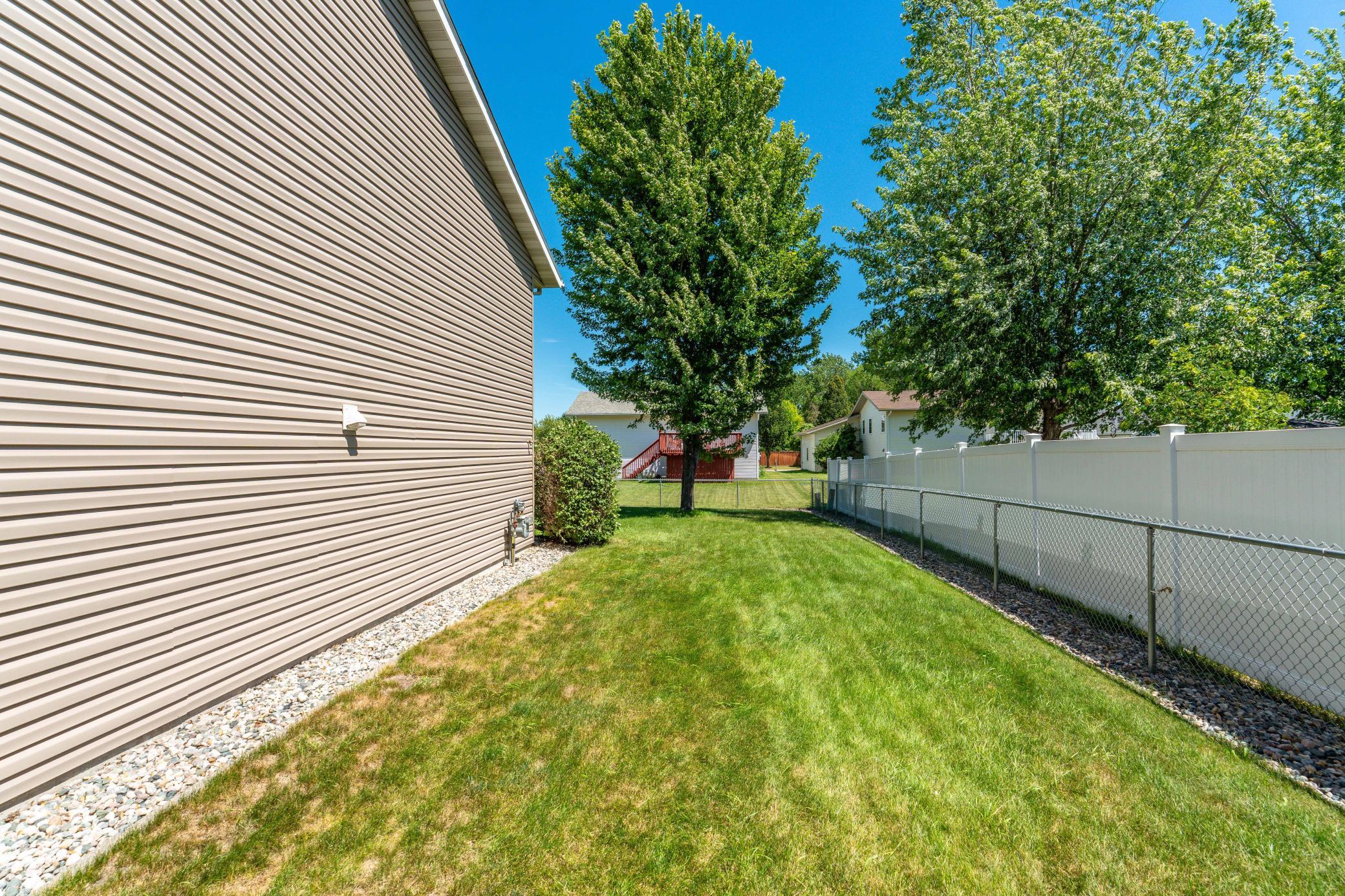 624 29th Street N, Moorhead MN 56560 - Photo 17 of 65