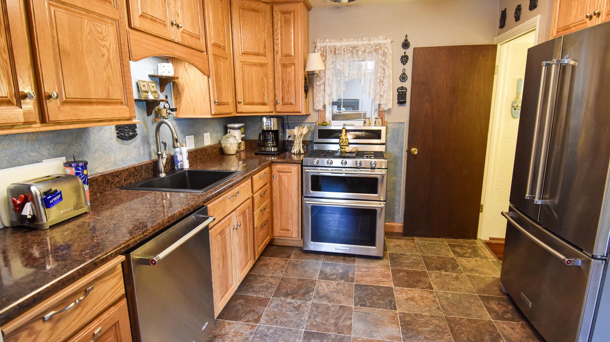 516 Saint Paul Avenue S, Thief River Falls MN 56701 - Photo 14 of 56