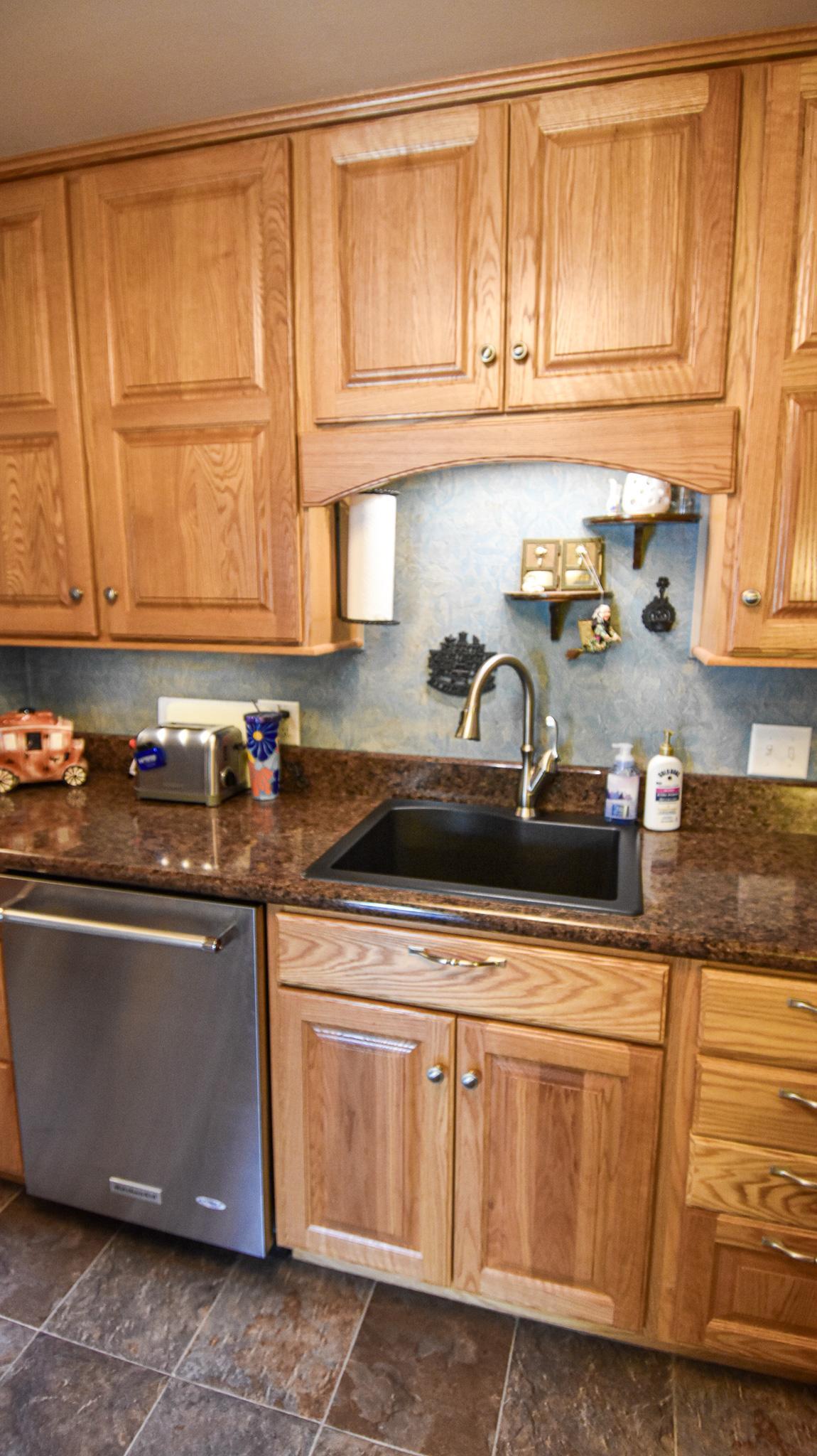 516 Saint Paul Avenue S, Thief River Falls MN 56701 - Photo 15 of 56