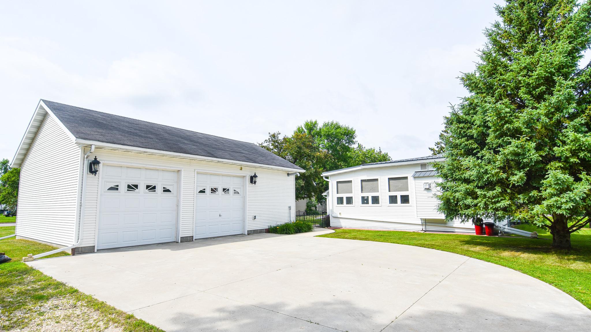 516 Saint Paul Avenue S, Thief River Falls MN 56701 - Photo 50 of 56