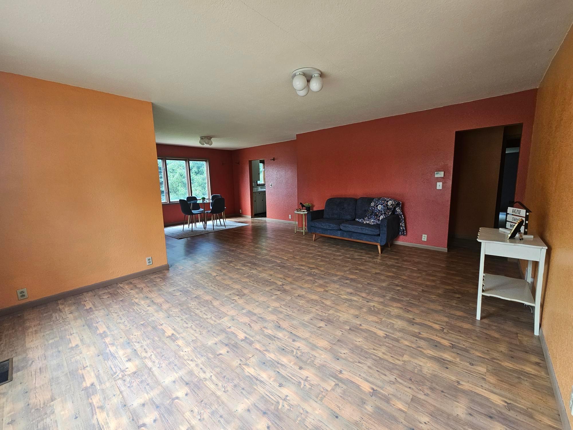 1930 single family home for sale at 237 E Nelson Avenue in Warren, MN — 3 bed, 1 bath (photo 5 of 14)