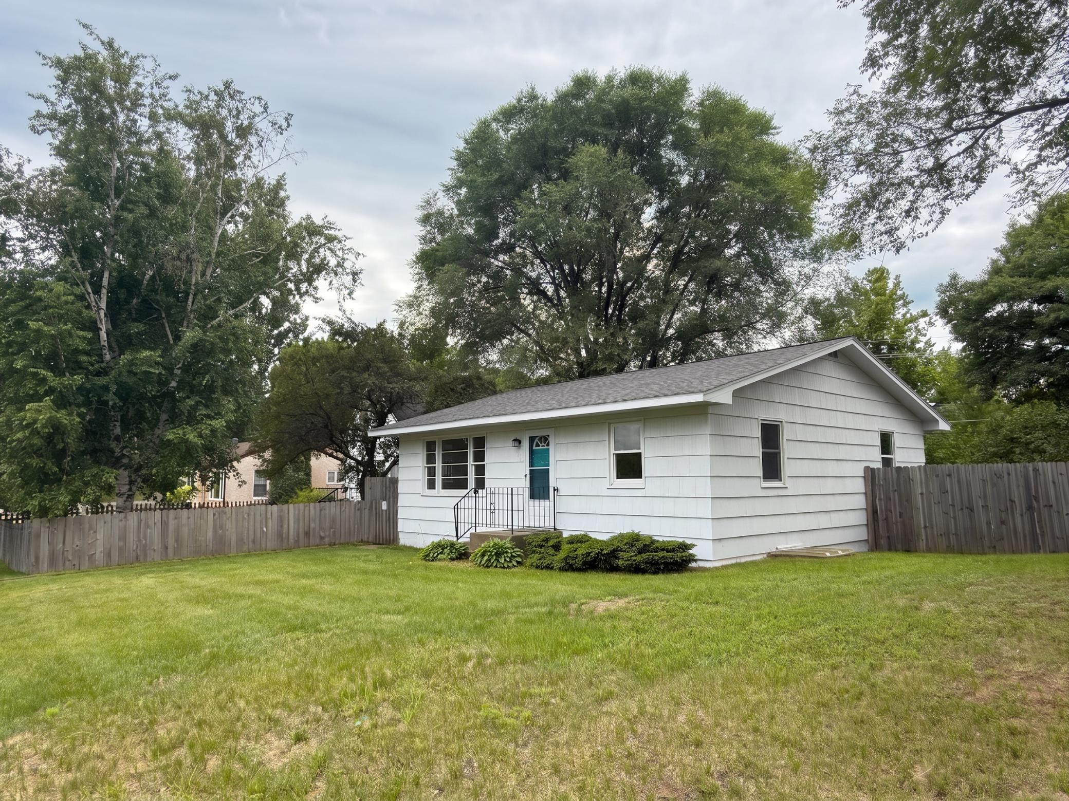 416 SW 4th Street, Brainerd MN 56401 - Photo 7 of 28
