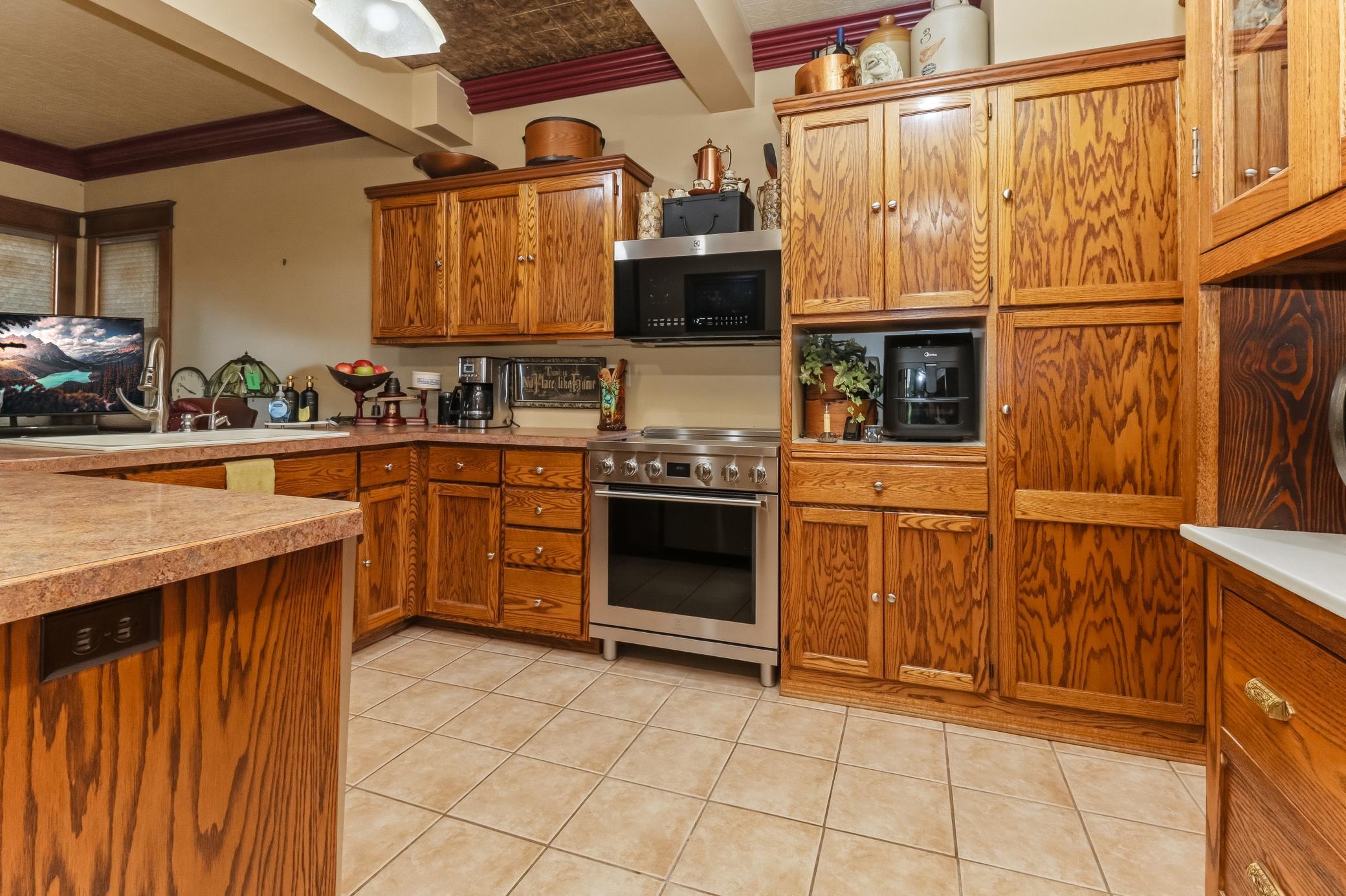 721 6th Avenue E, Alexandria MN 56308 - Photo 42 of 118