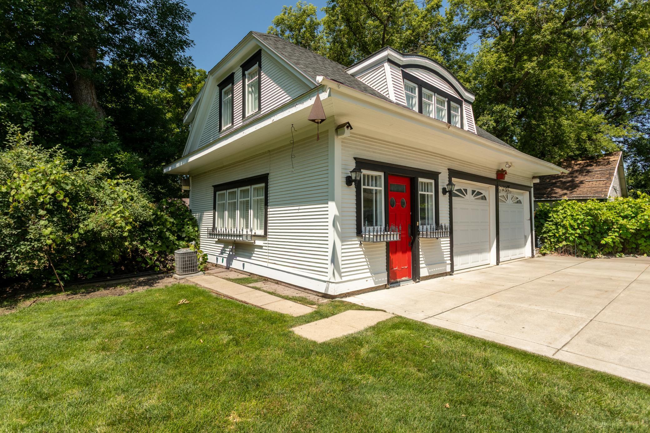 1902 single family home for sale at 721 6th Avenue E in Alexandria, MN — 6 bed, 4 bath (photo 103 of 119)