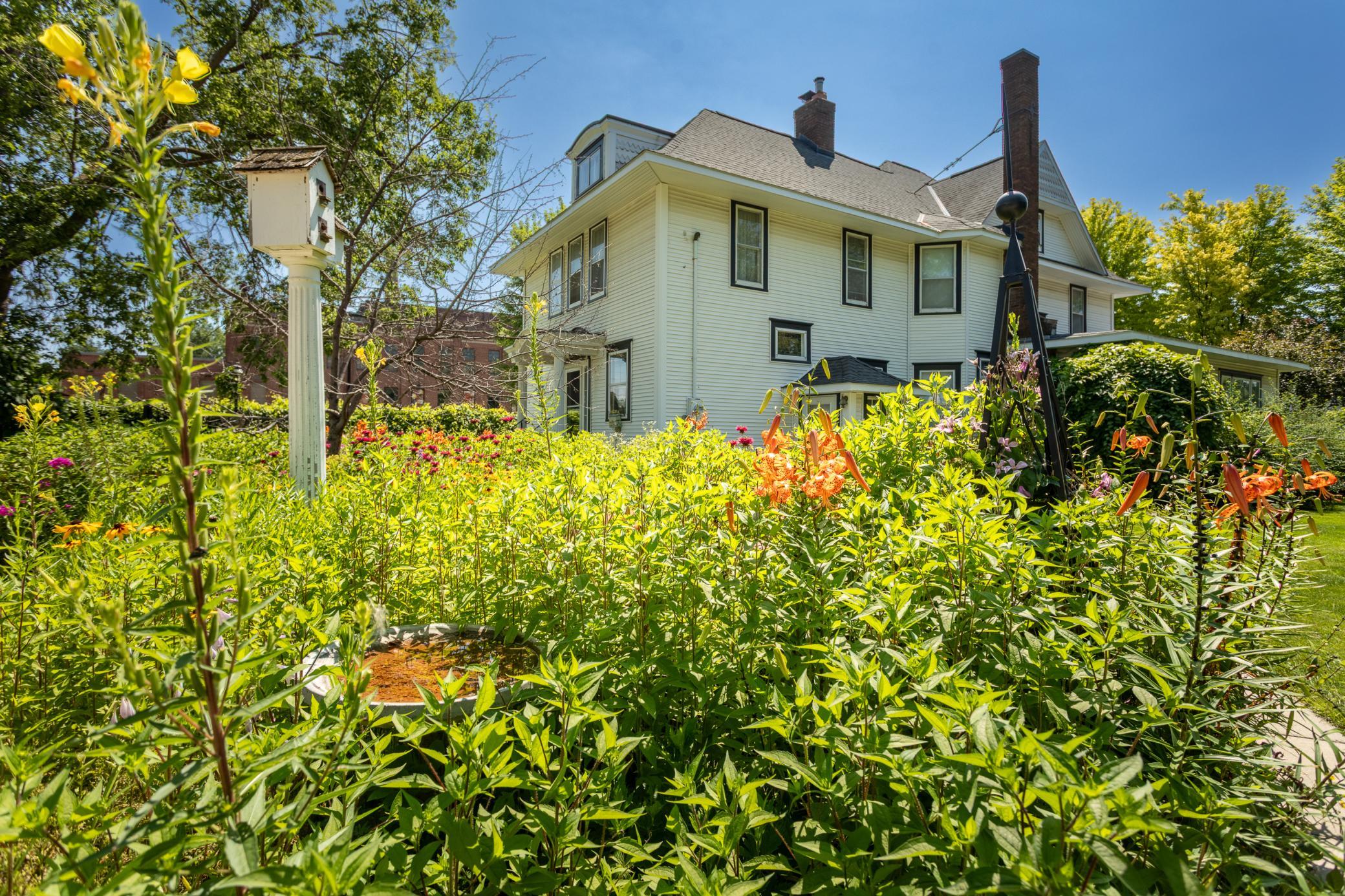 1902 single family home for sale at 721 6th Avenue E in Alexandria, MN — 6 bed, 4 bath (photo 15 of 119)