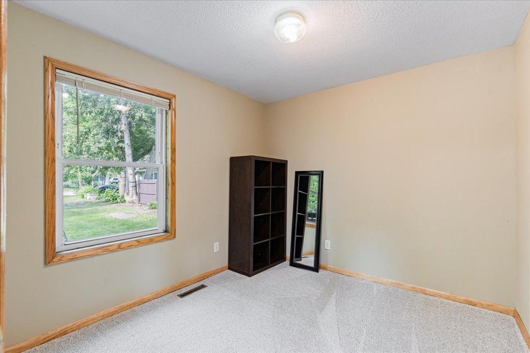 711 SE 13th Street, Brainerd MN 56401 - Photo 11 of 27