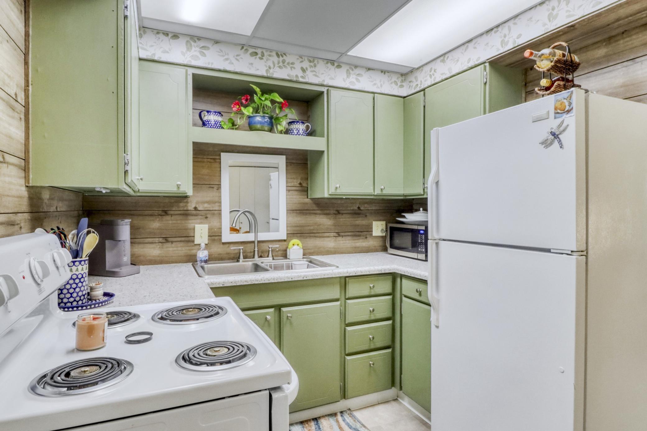 1229 Madison Avenue, Unit 295, Detroit Lakes MN 56501 - Photo 9 of 21