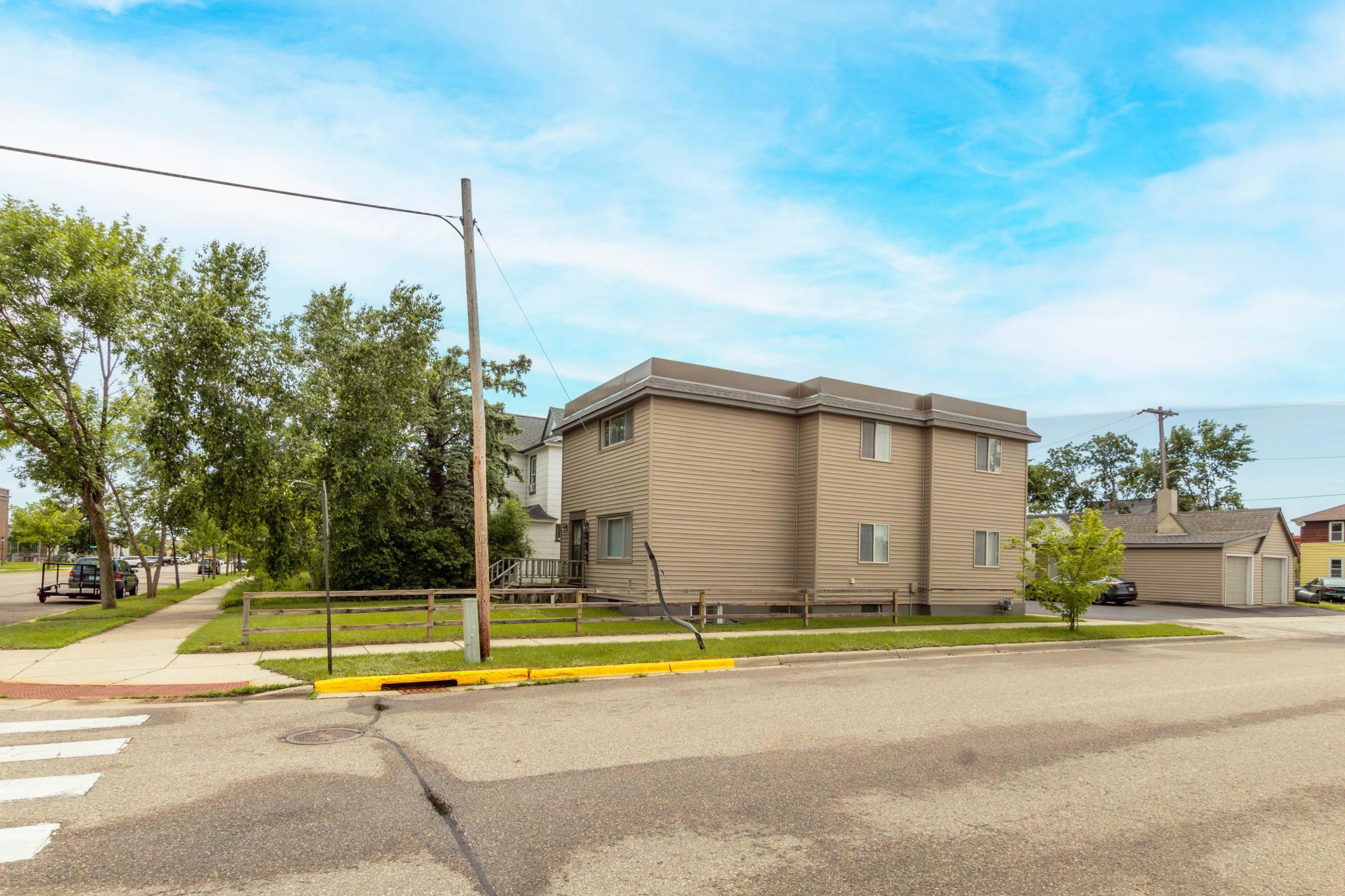 721 Beltrami Avenue NW, Bemidji MN 56601 - Photo 3 of 35