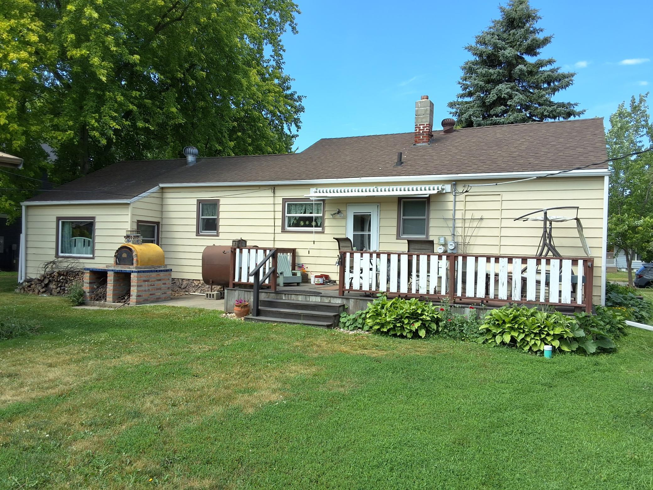 417 4th Street, Wyndmere ND 58081 - Photo 5 of 28