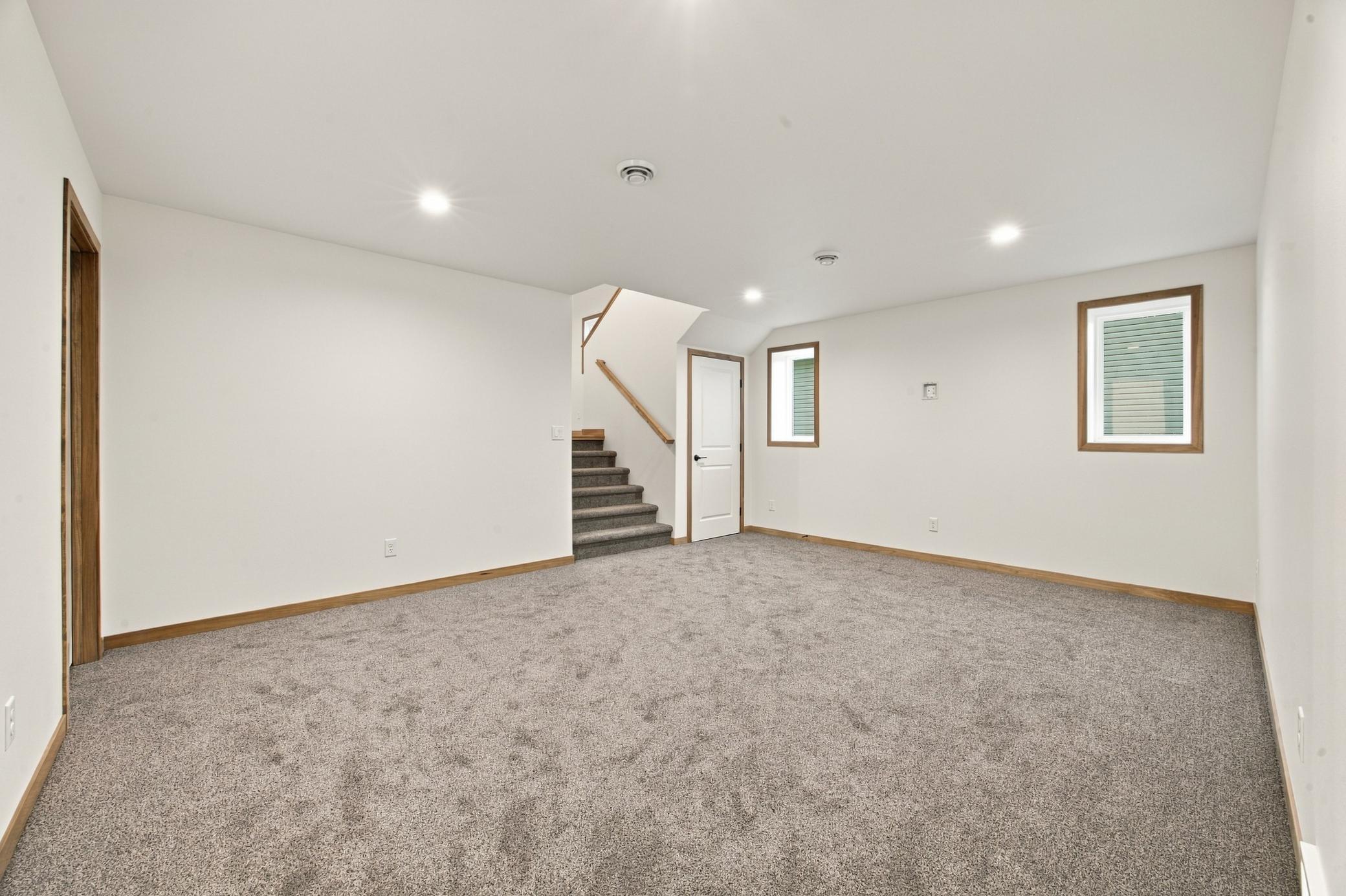 2026 single family home for sale at 6183 Bennett Court S in Fargo, ND — 5 bed, 3 bath (photo 26 of 33)