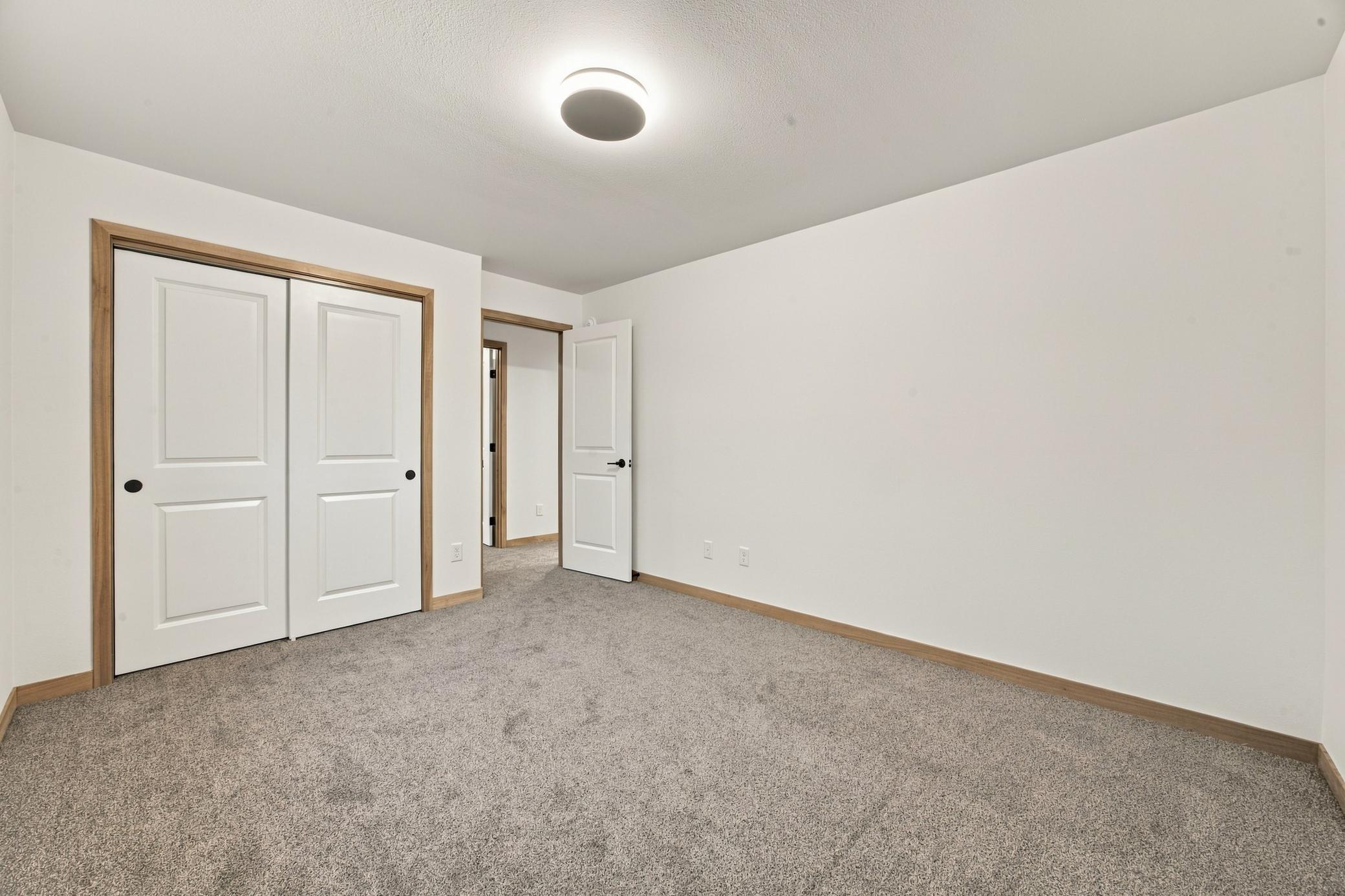 2026 single family home for sale at 6183 Bennett Court S in Fargo, ND — 5 bed, 3 bath (photo 28 of 33)