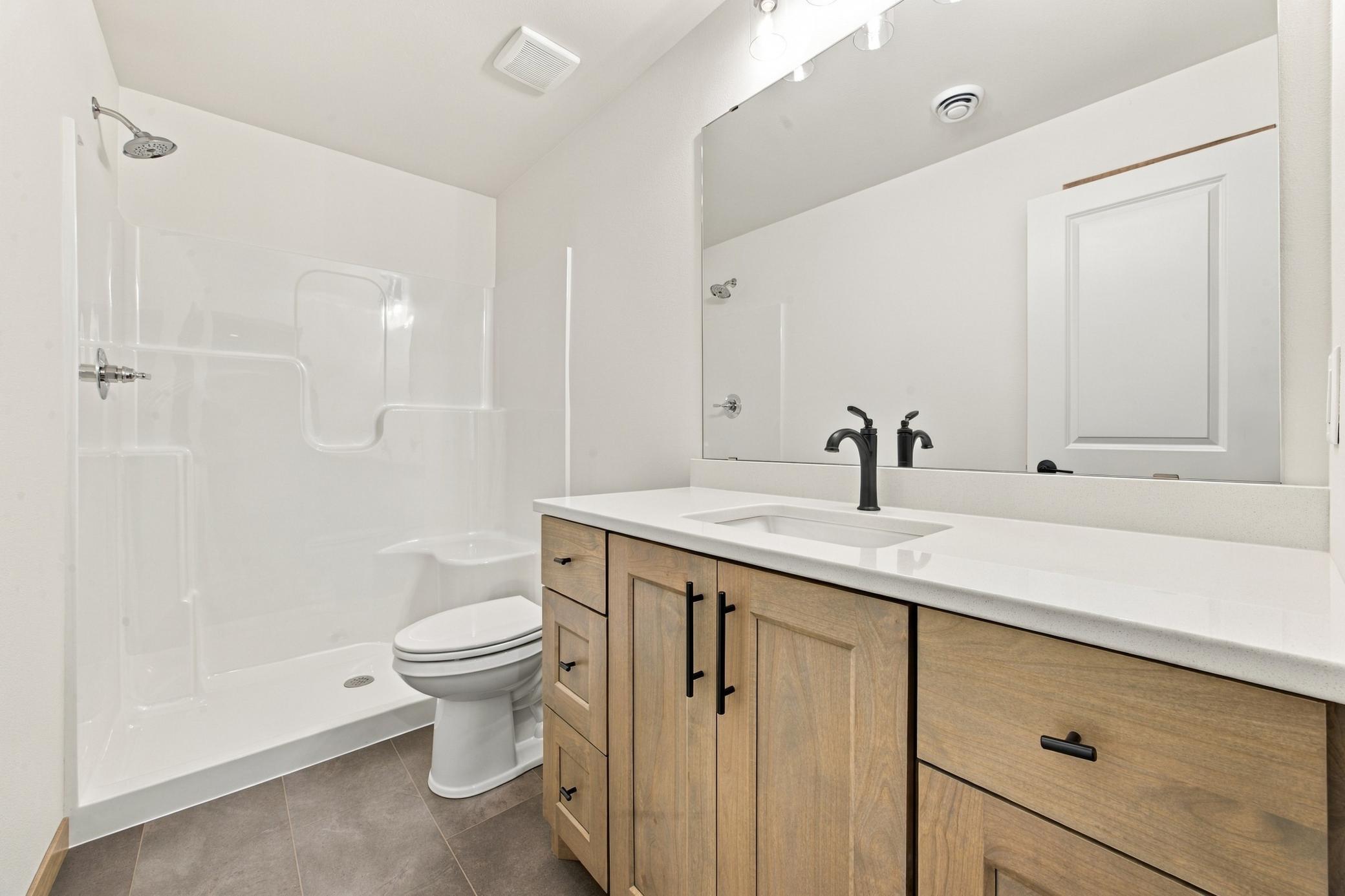2026 single family home for sale at 6183 Bennett Court S in Fargo, ND — 5 bed, 3 bath (photo 31 of 33)