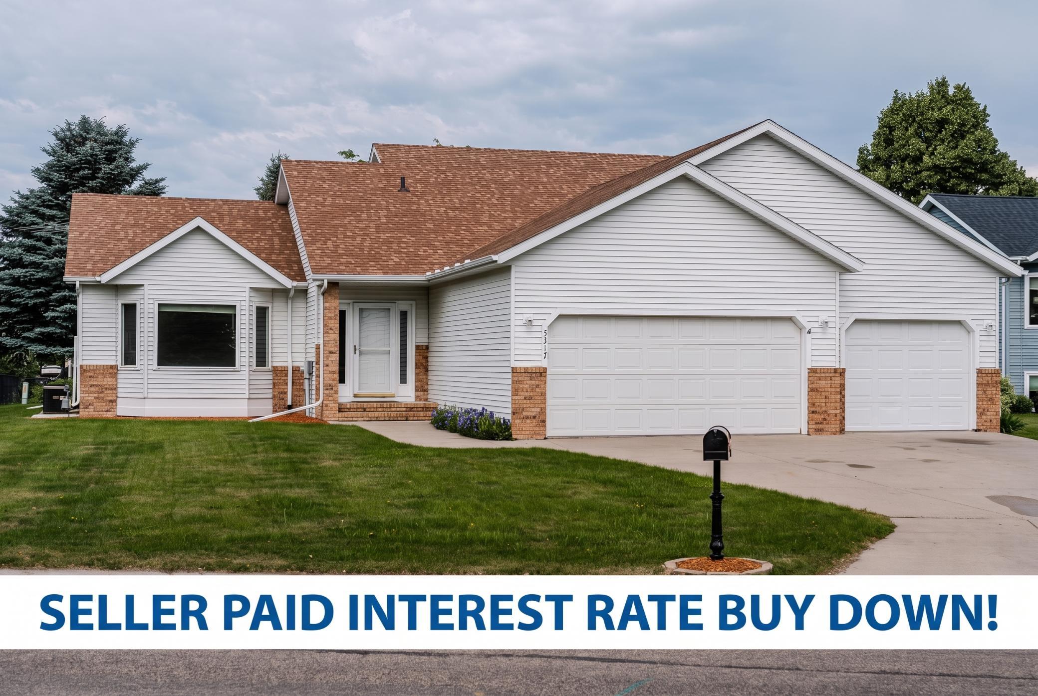 1995 single family home for sale at 3317 Westmoor Drive in Moorhead, MN — 4 bed, 3 bath