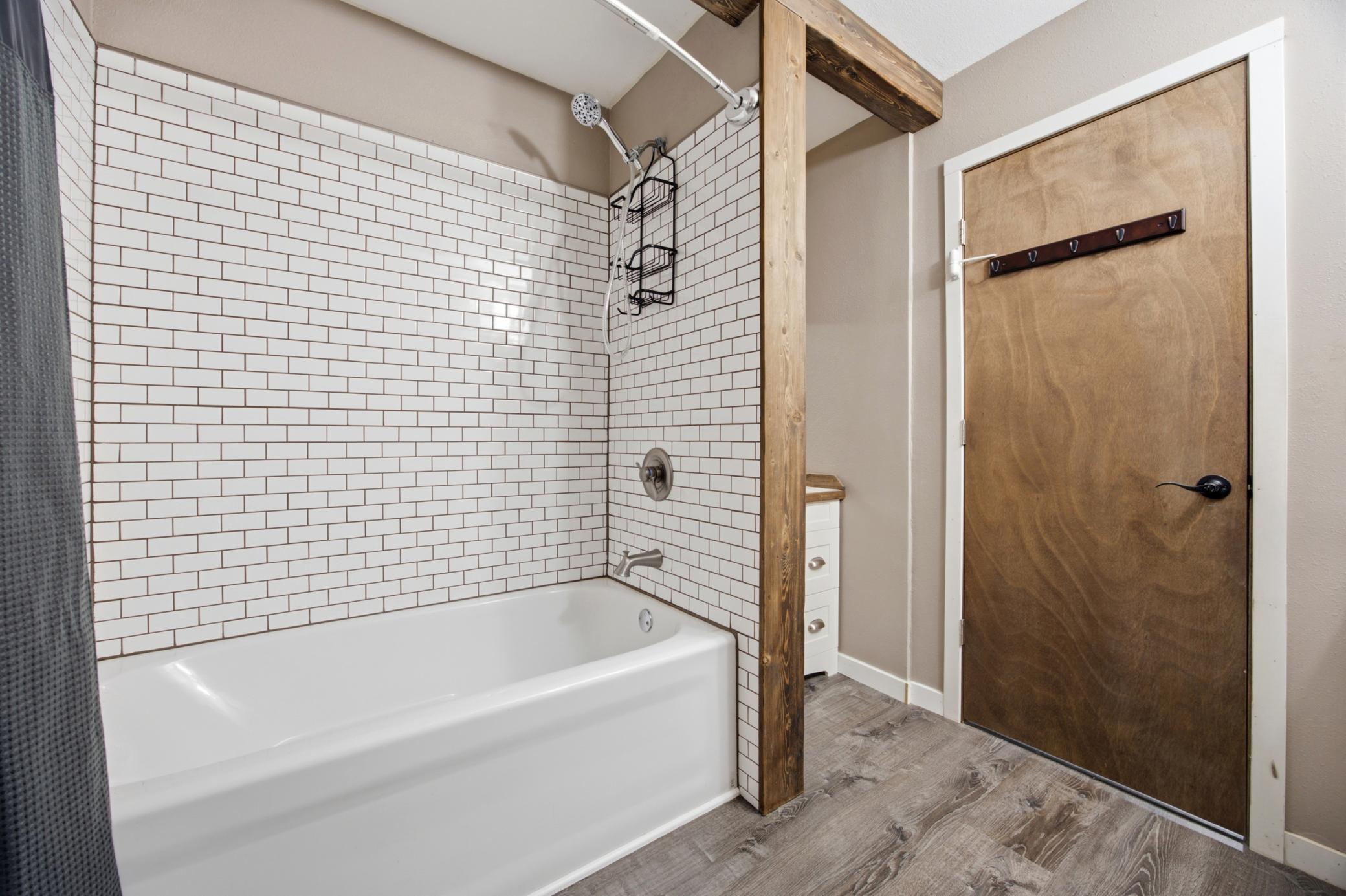 1976 single family home for sale at 1426 23rd Street S in Fargo, ND — 4 bed, 4 bath (photo 34 of 58)