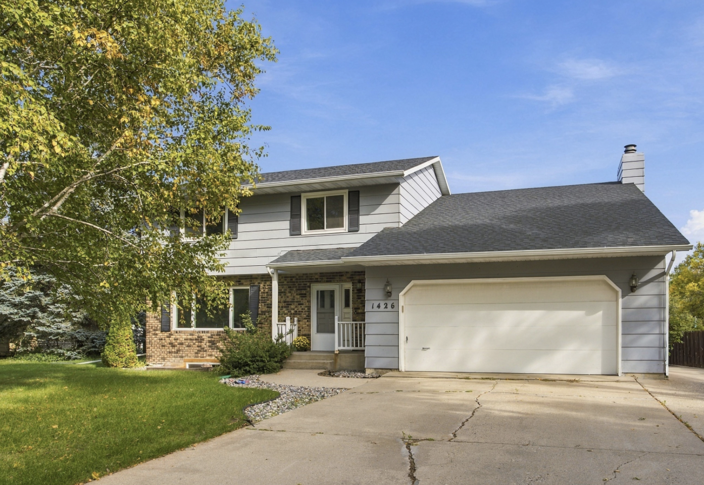 1976 single family home for sale at 1426 23rd Street S in Fargo, ND — 4 bed, 4 bath (photo 47 of 58)