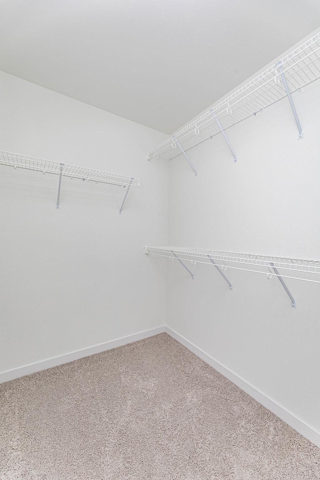 2026 single family home for sale at 2563 Golden Lane S in Fargo, ND — 4 bed, 3 bath (photo 17 of 27)