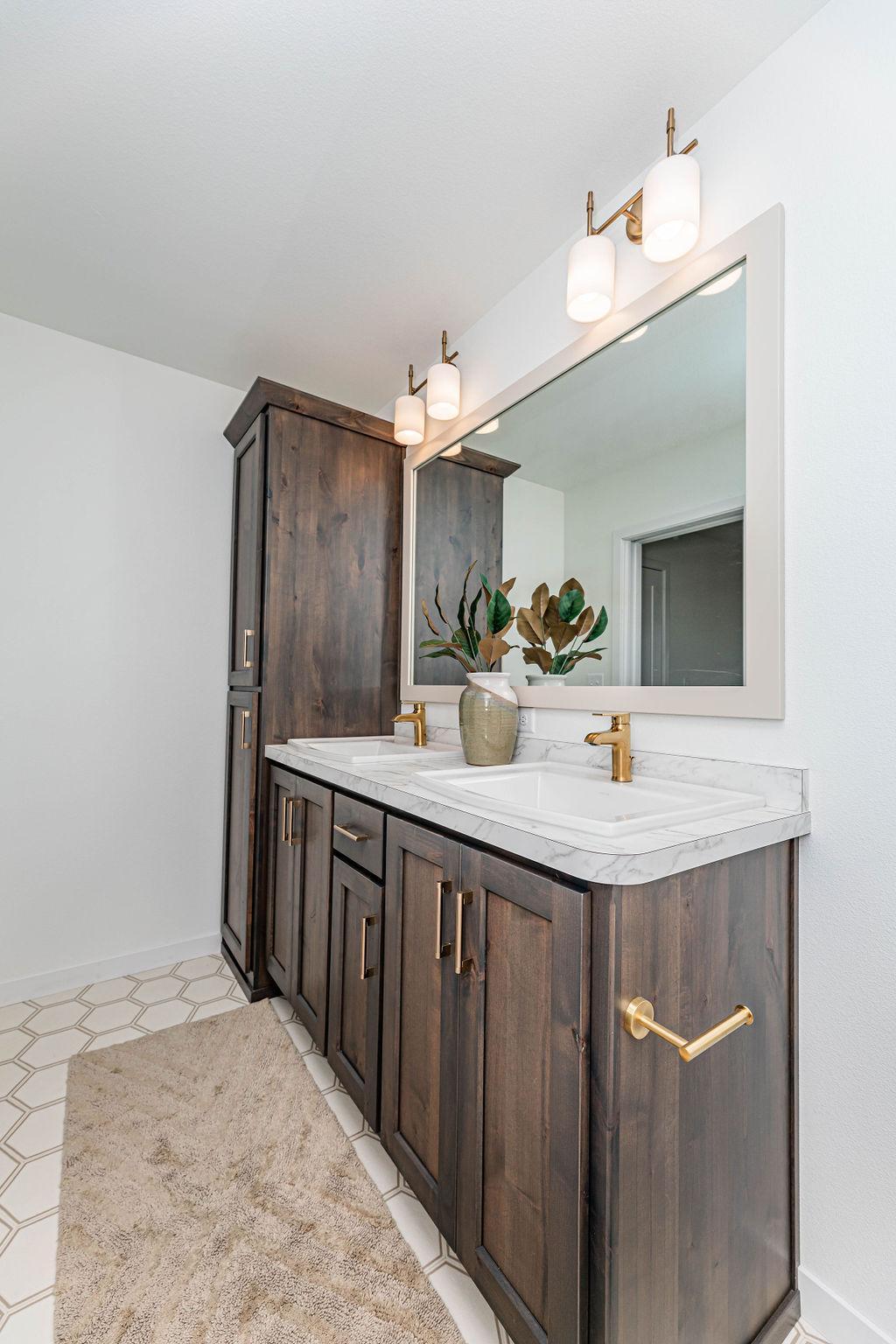 2026 single family home for sale at 2563 Golden Lane S in Fargo, ND — 4 bed, 3 bath (photo 19 of 27)