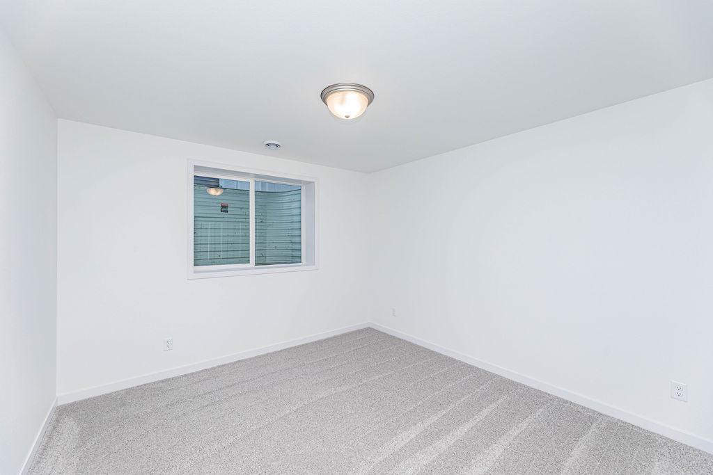 2026 single family home for sale at 2563 Golden Lane S in Fargo, ND — 4 bed, 3 bath (photo 25 of 27)