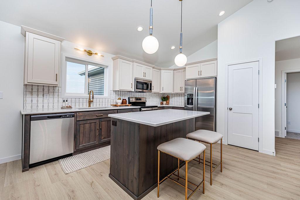 2026 single family home for sale at 2563 Golden Lane S in Fargo, ND — 4 bed, 3 bath (photo 7 of 27)
