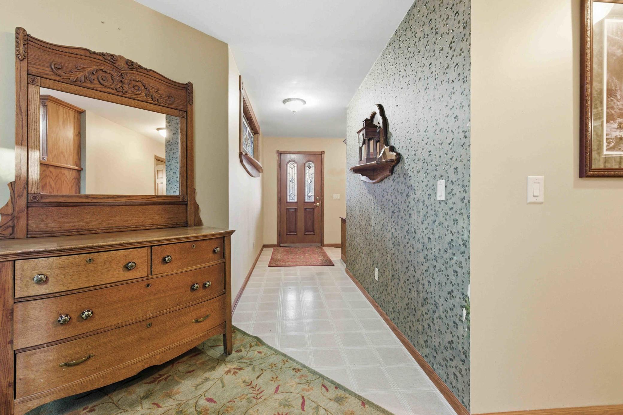 1998 single family home for sale at 14438 Cedarleaf Point Road in Brainerd, MN — 3 bed, 3 bath (photo 14 of 49)