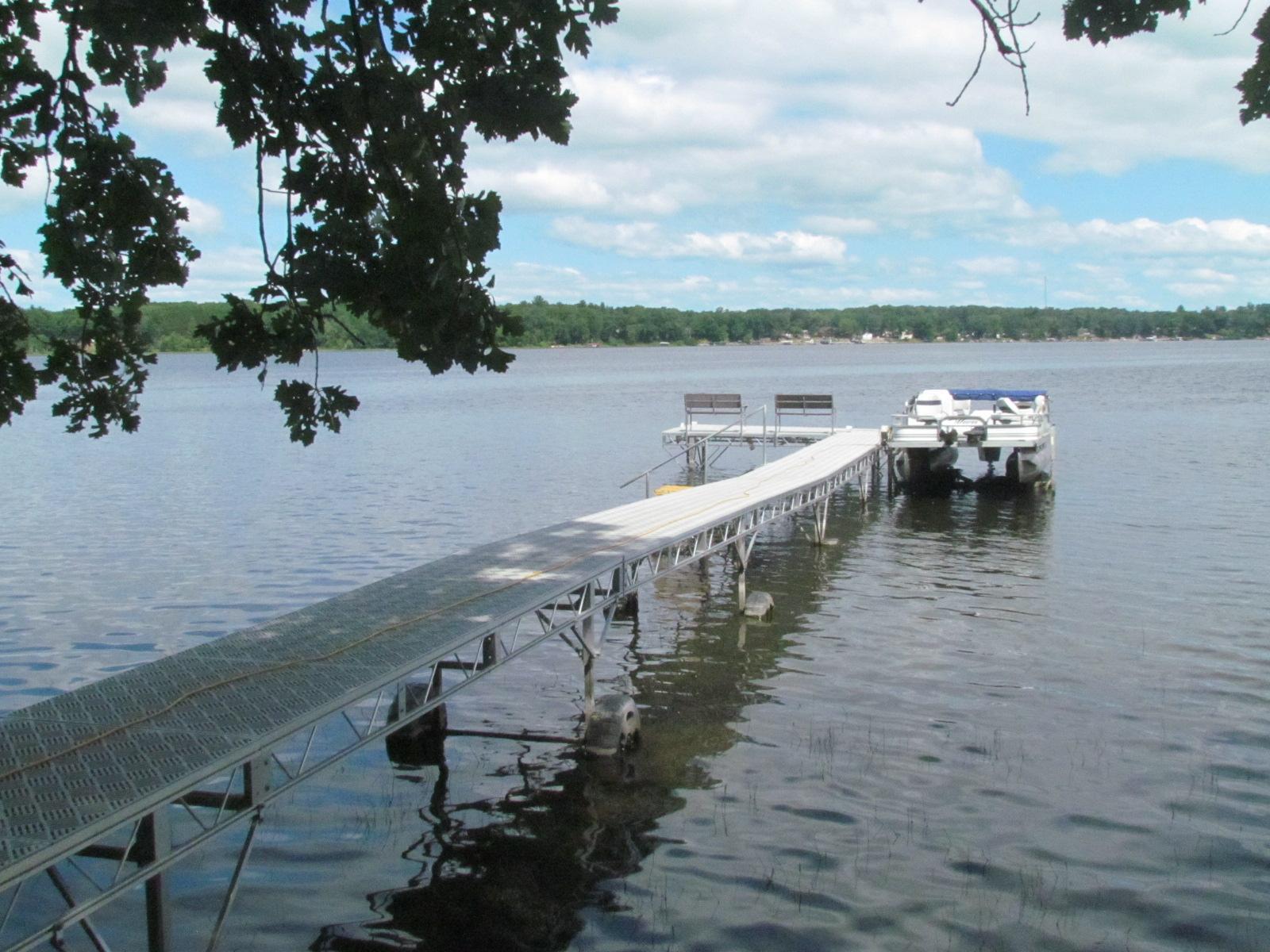 1998 single family home for sale at 14438 Cedarleaf Point Road in Brainerd, MN — 3 bed, 3 bath (photo 2 of 45)