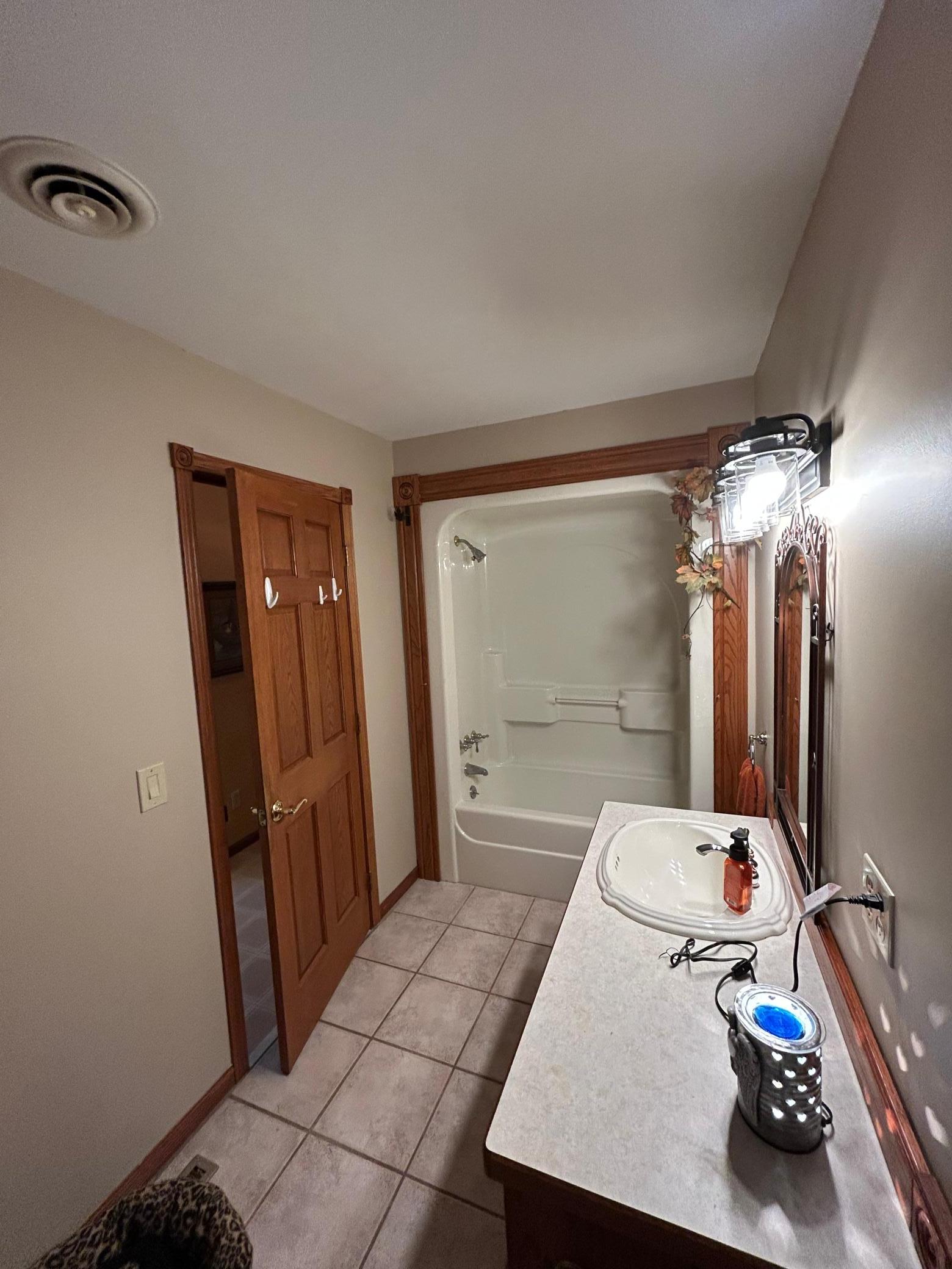 1998 single family home for sale at 14438 Cedarleaf Point Road in Brainerd, MN — 3 bed, 3 bath (photo 33 of 45)