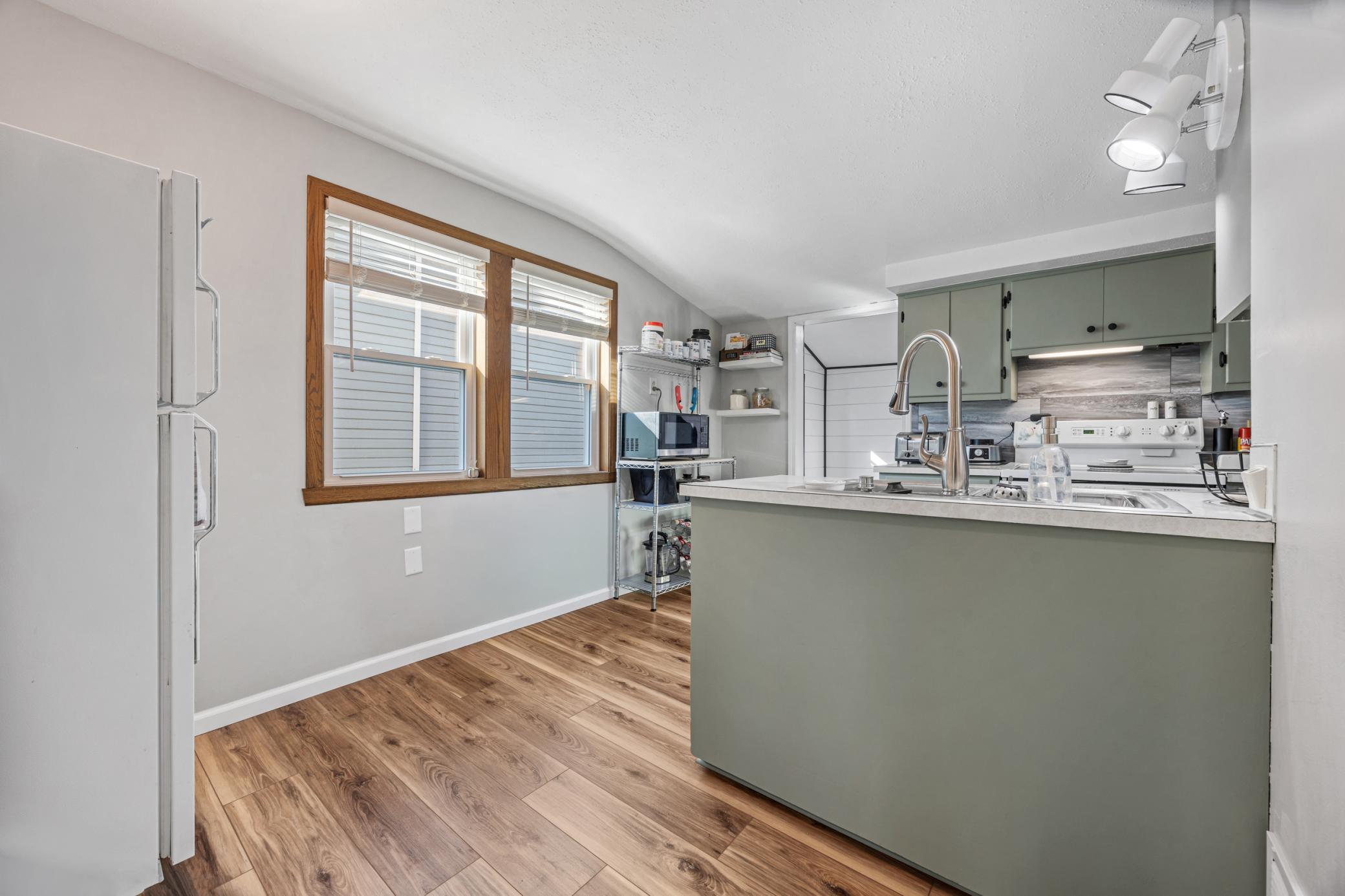 1894 single family home for sale at 312 Langer Avenue S in Casselton, ND — 3 bed, 2 bath (photo 12 of 27)
