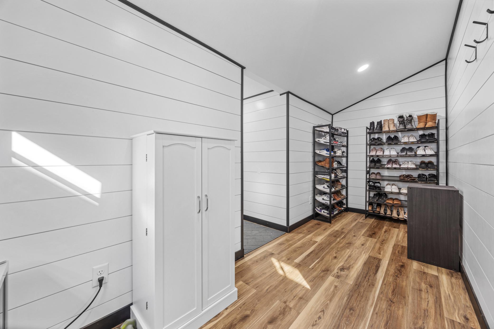 1894 single family home for sale at 312 Langer Avenue S in Casselton, ND — 3 bed, 2 bath (photo 14 of 27)