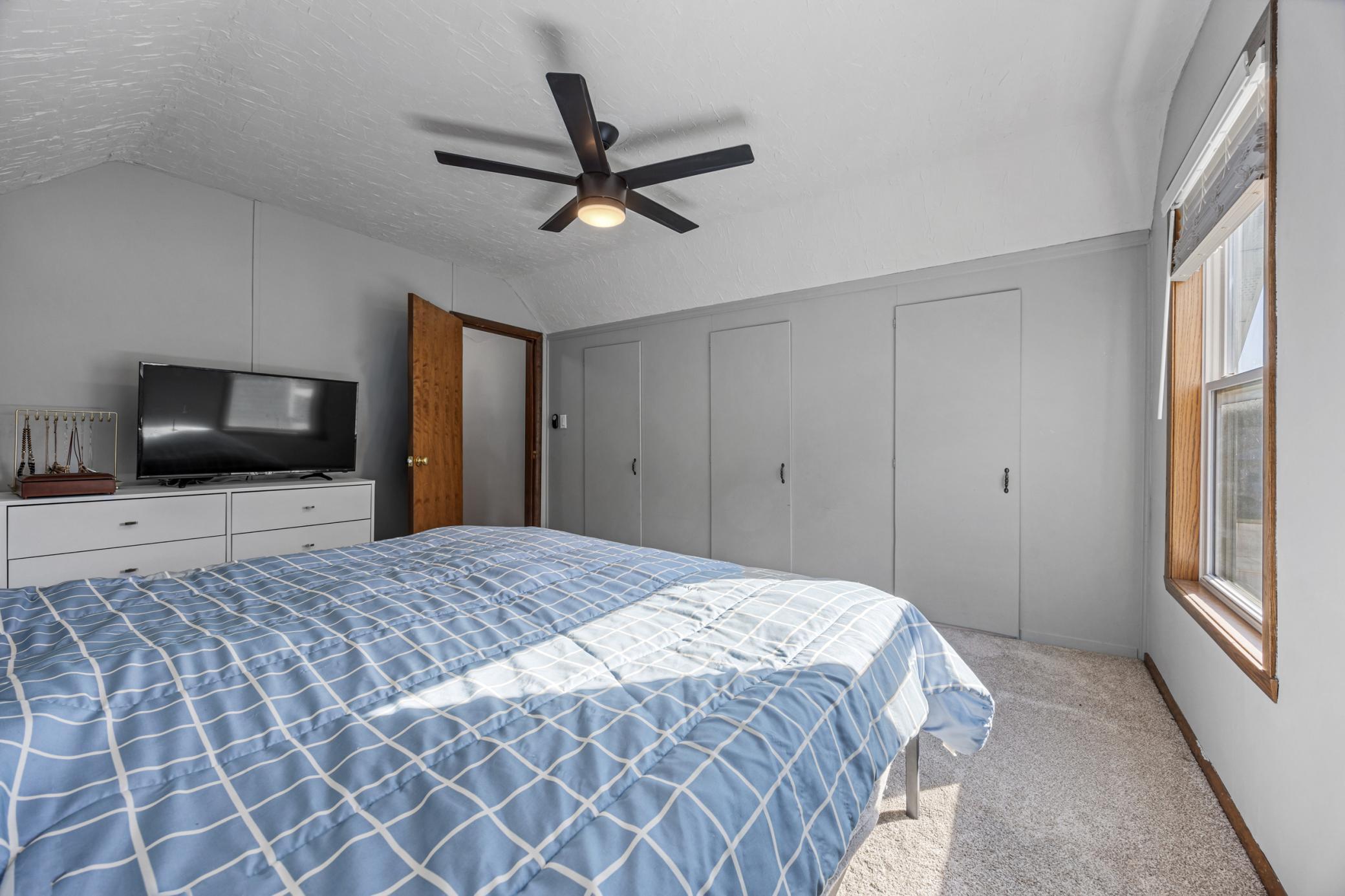 1894 single family home for sale at 312 Langer Avenue S in Casselton, ND — 3 bed, 2 bath (photo 21 of 27)