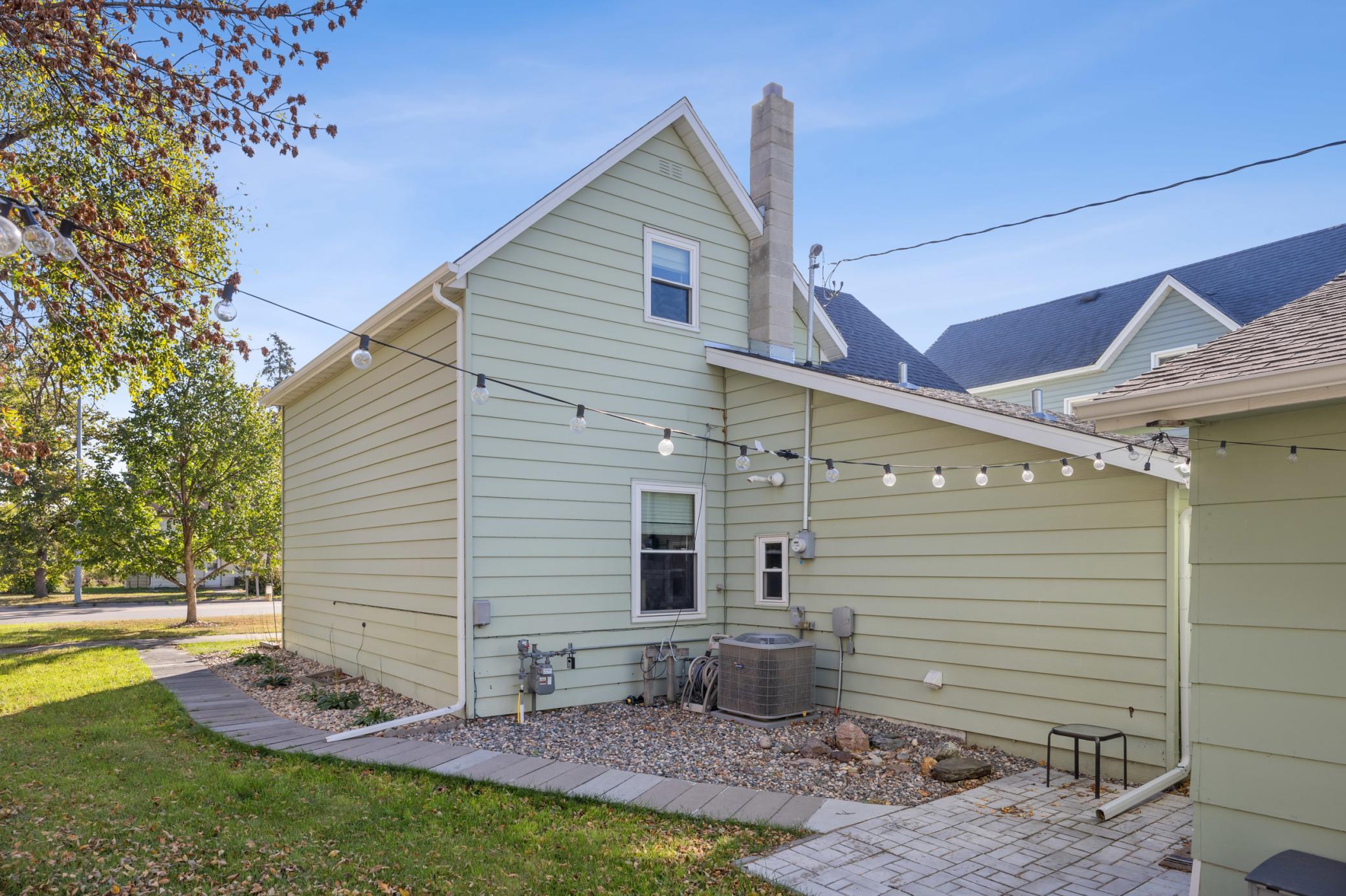 1894 single family home for sale at 312 Langer Avenue S in Casselton, ND — 3 bed, 2 bath (photo 24 of 27)