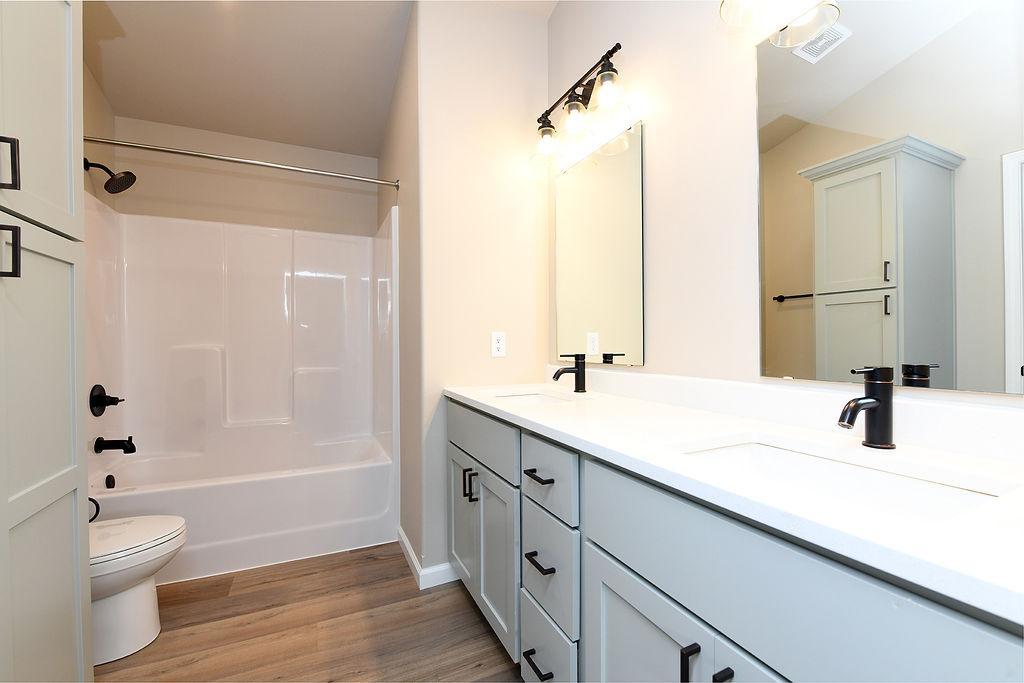 1125 60th W Avenue, West Fargo ND 58078 - Photo 14 of 24